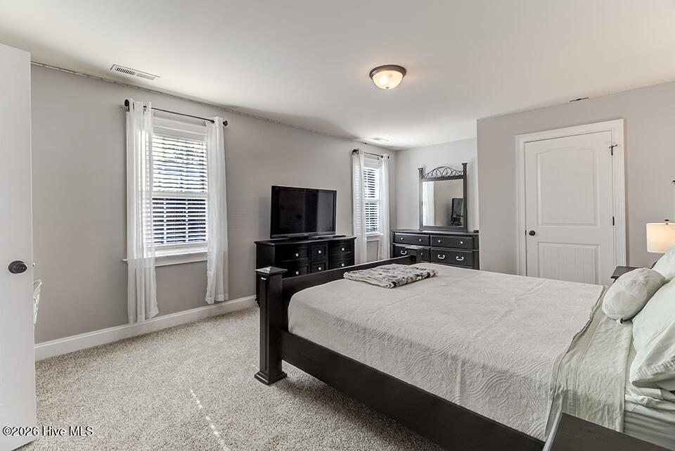 100548906 | Photo 27