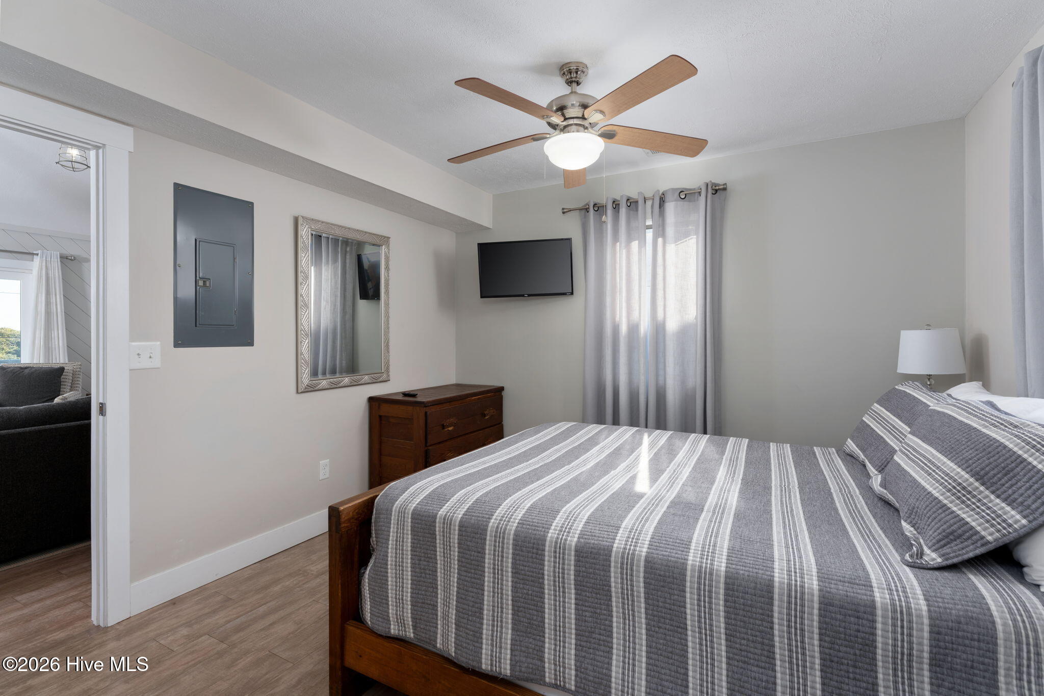 100552725 | Photo 22