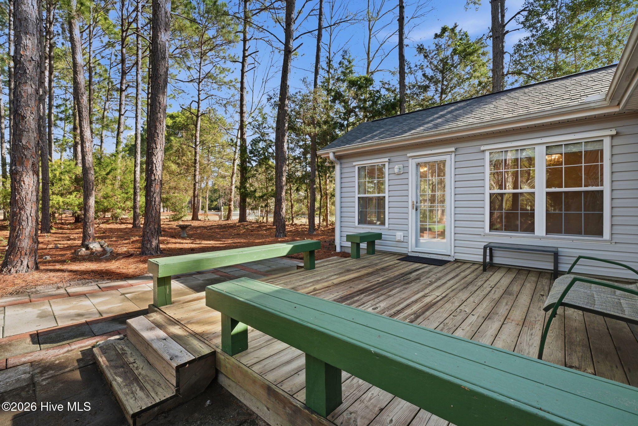 100551070 | Photo 44