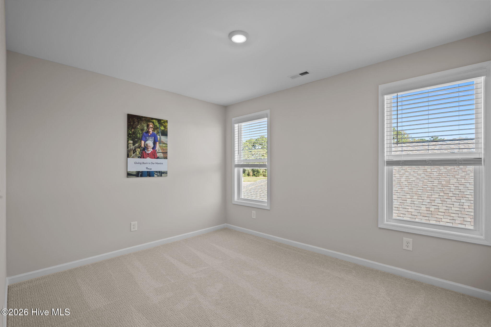 100522171 | Photo 30