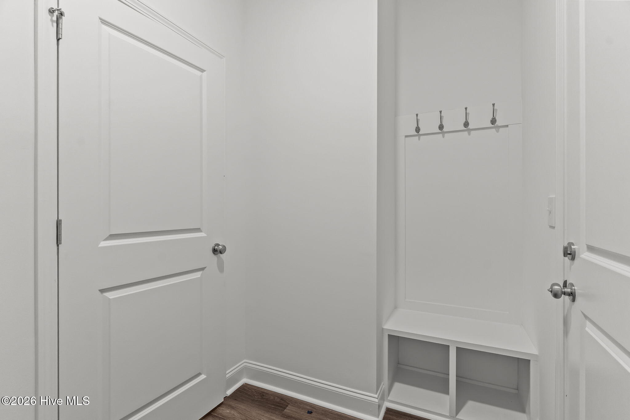 100528695 | Photo 29