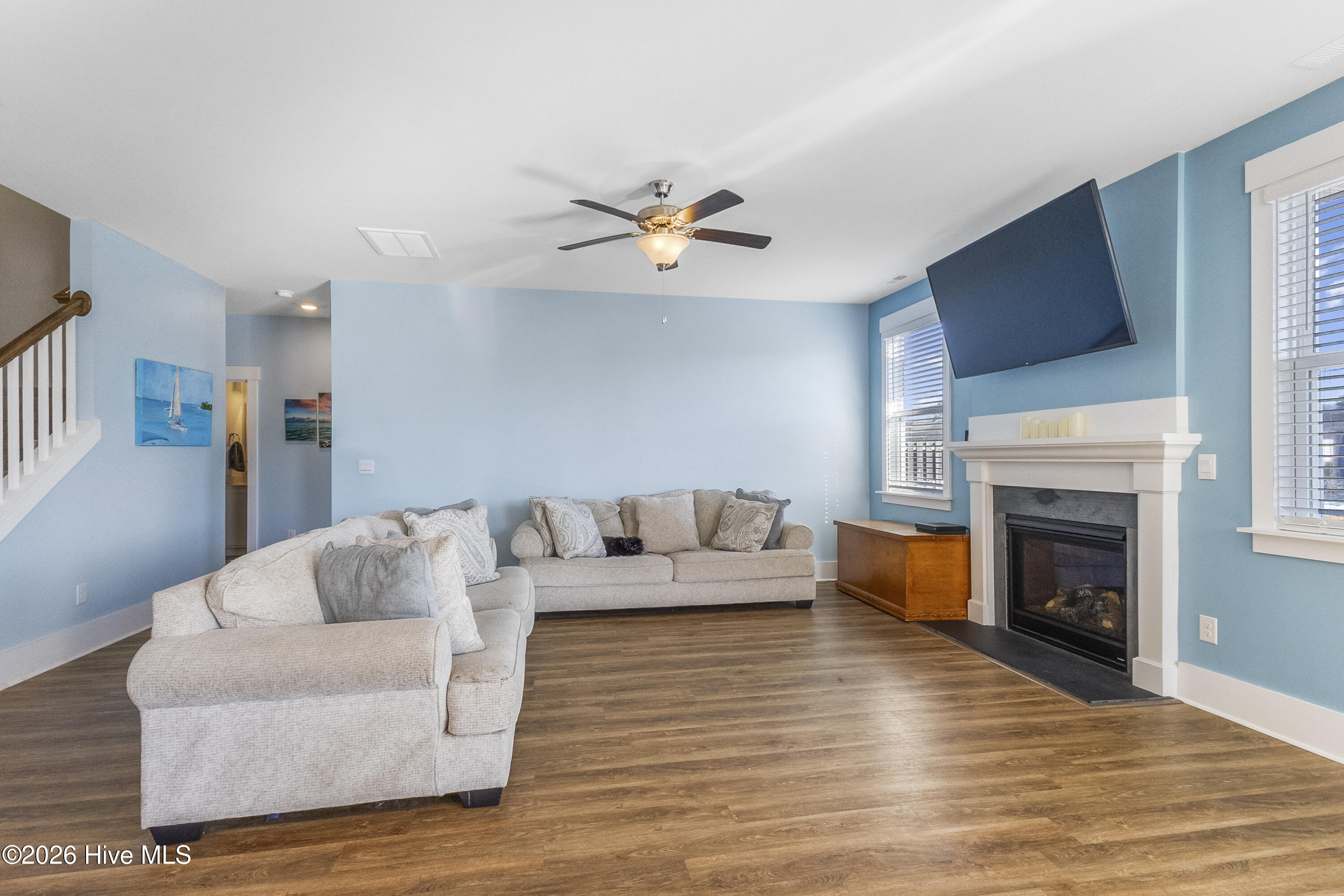 100547510 | Photo 16