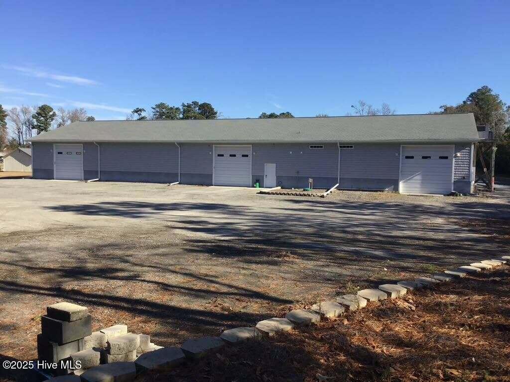 100547219 | Photo 54