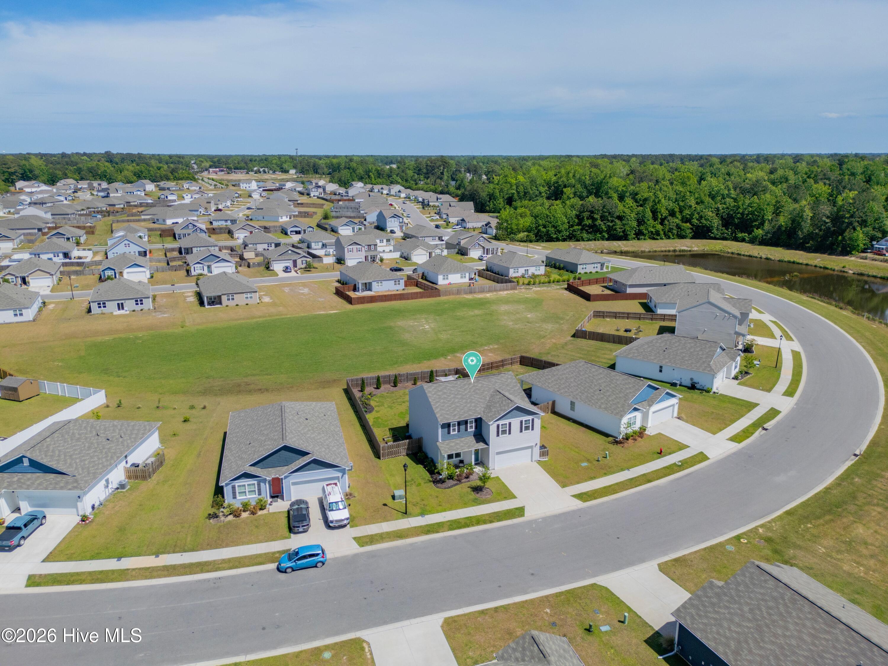 100570372 | Photo 29