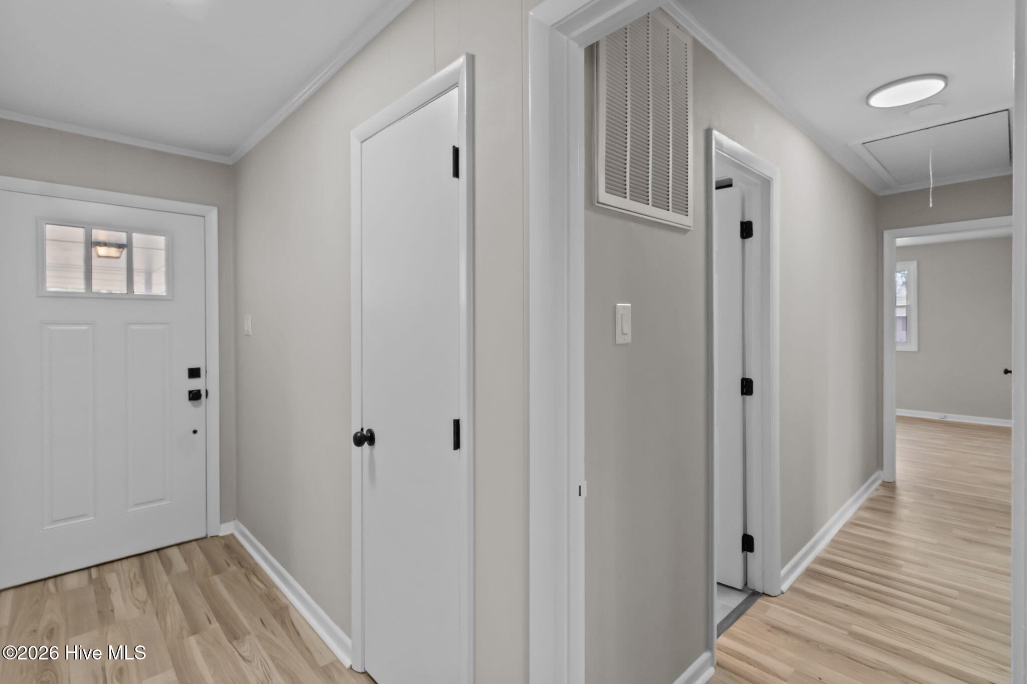 100557666 | Photo 17