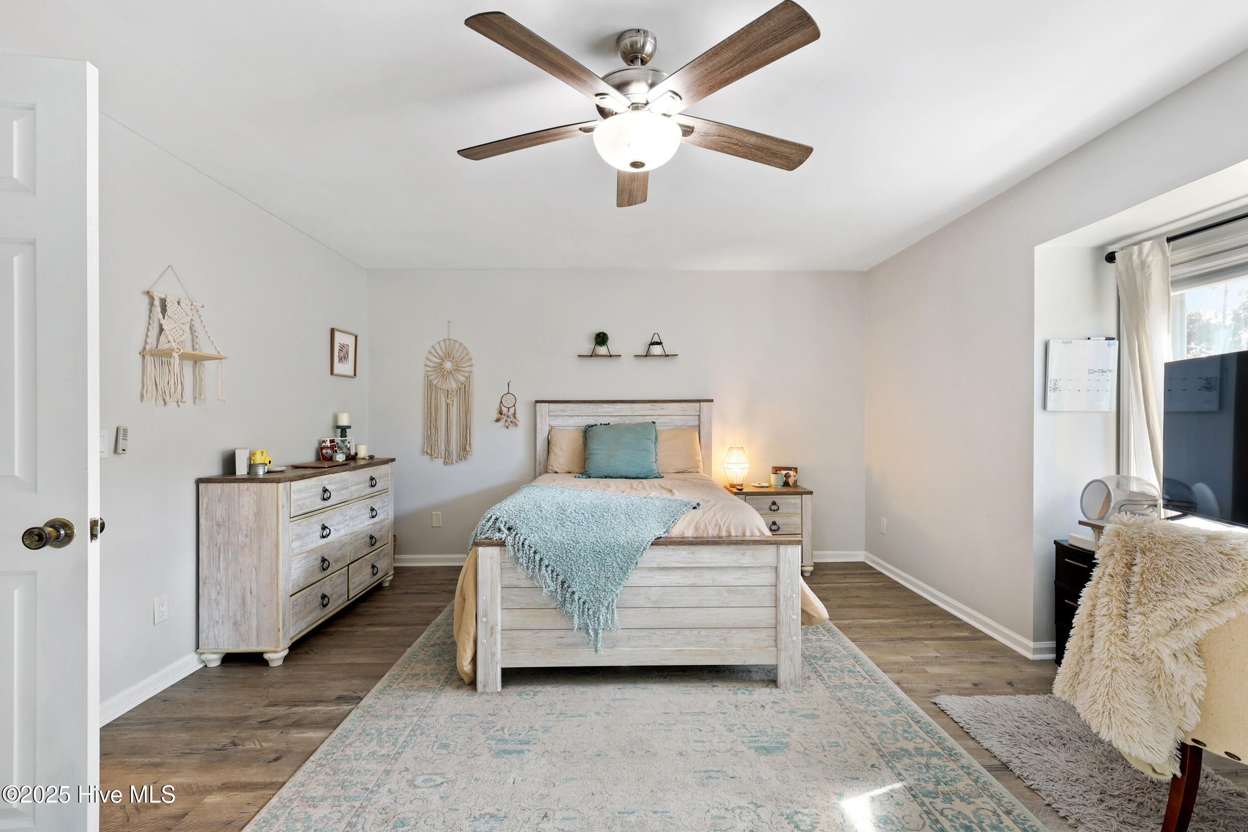 100534967 | Photo 12