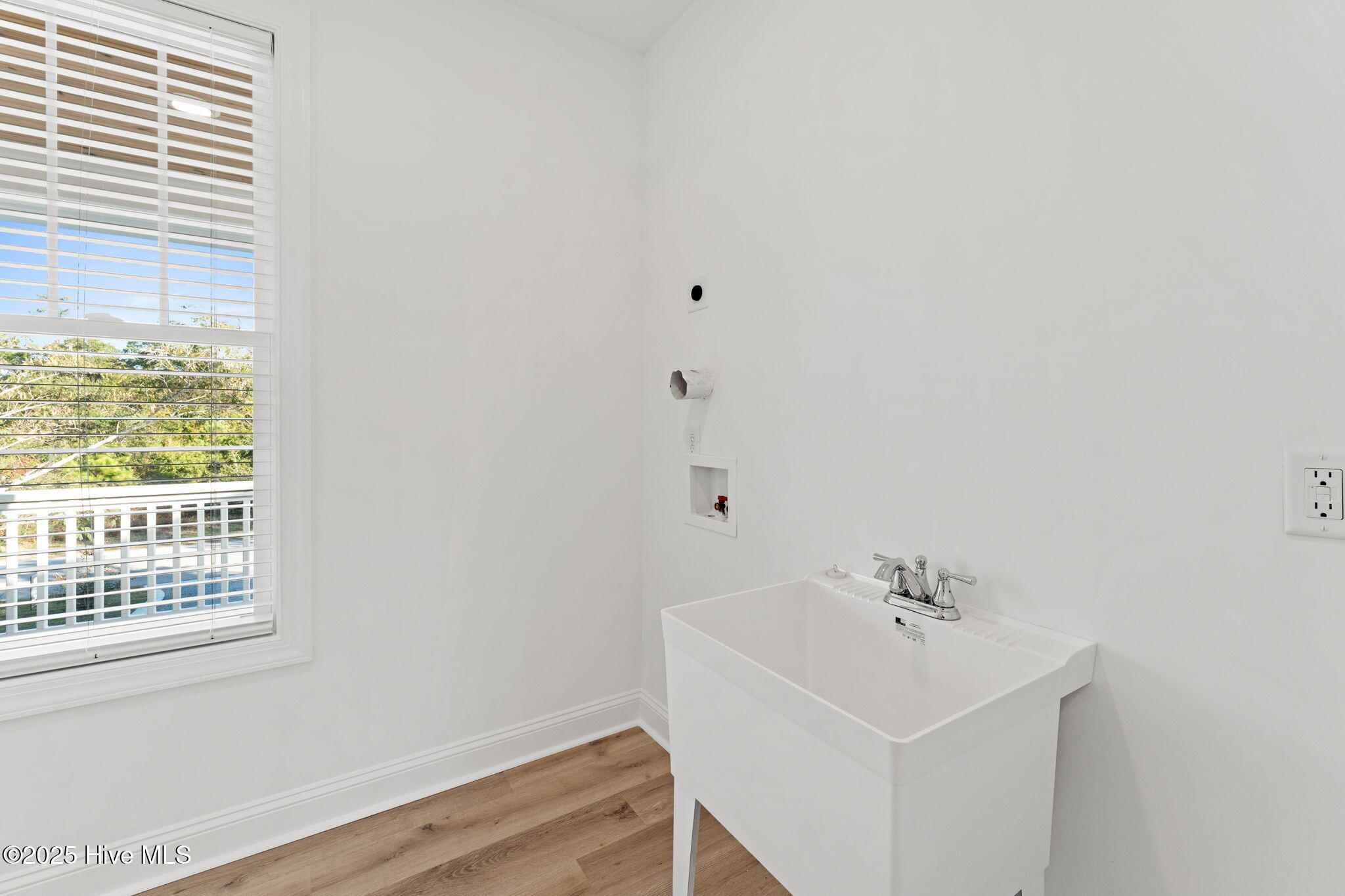 100539772 | Photo 36