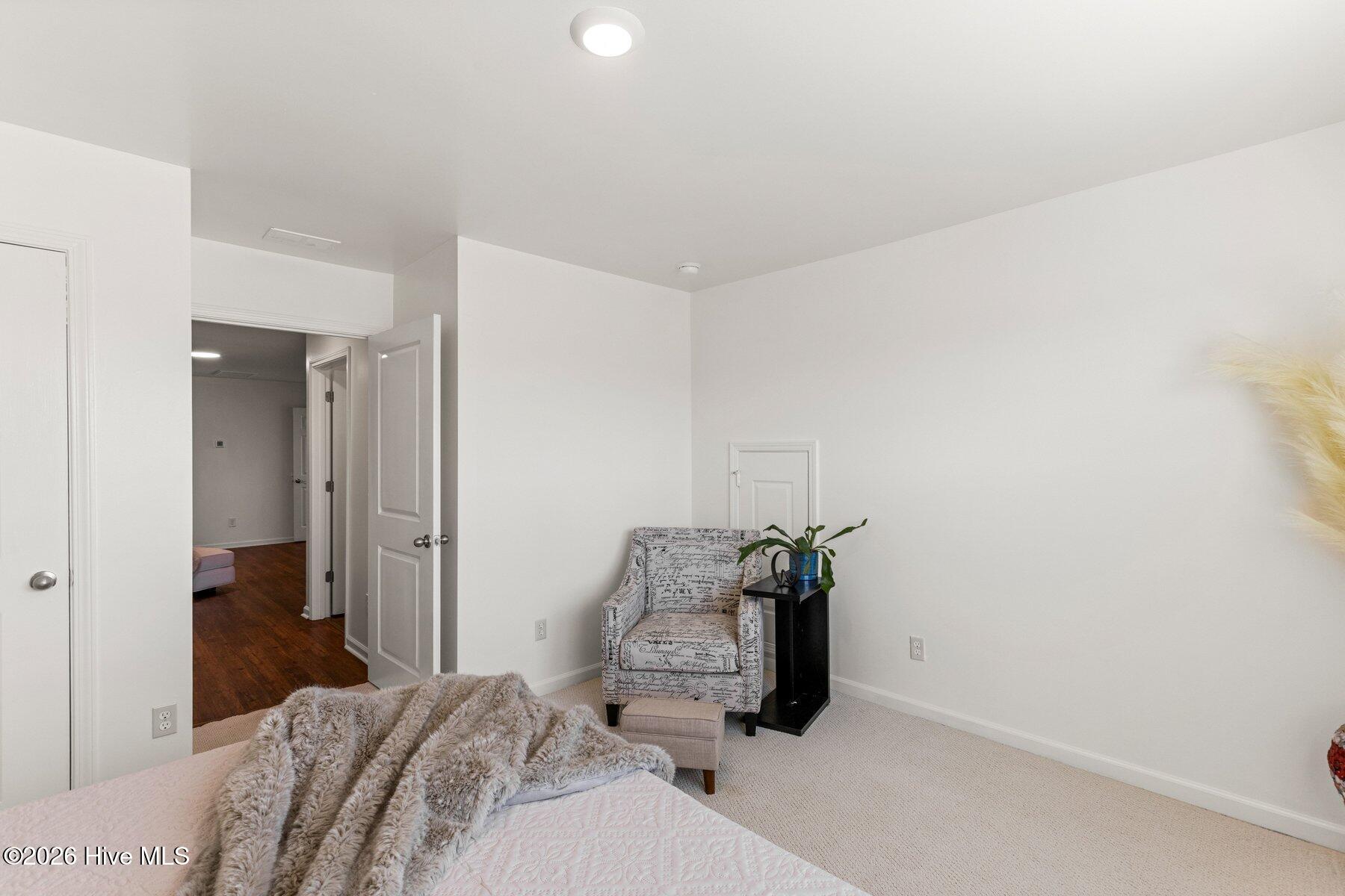 100558018 | Photo 17