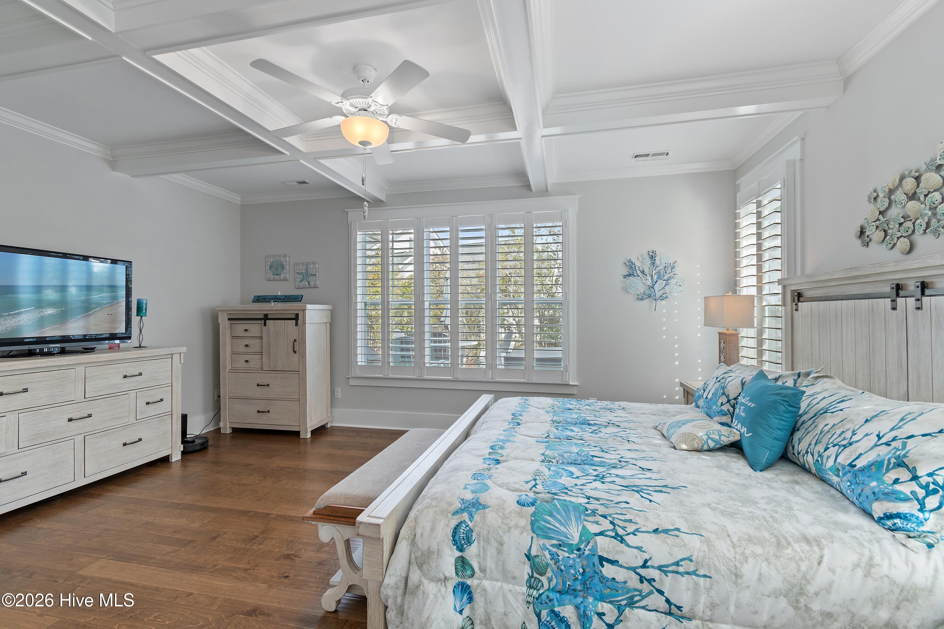 100561282 | Photo 29