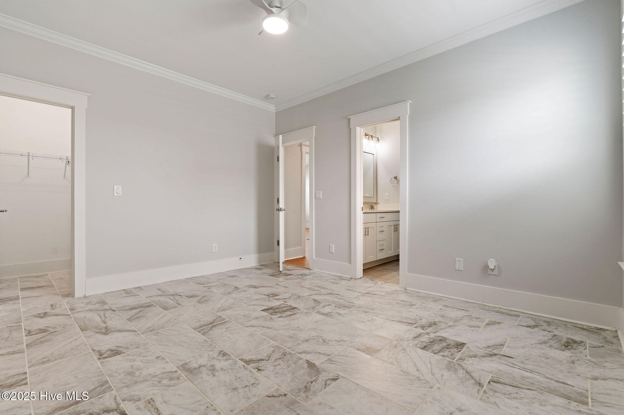 100523892 | Photo 59