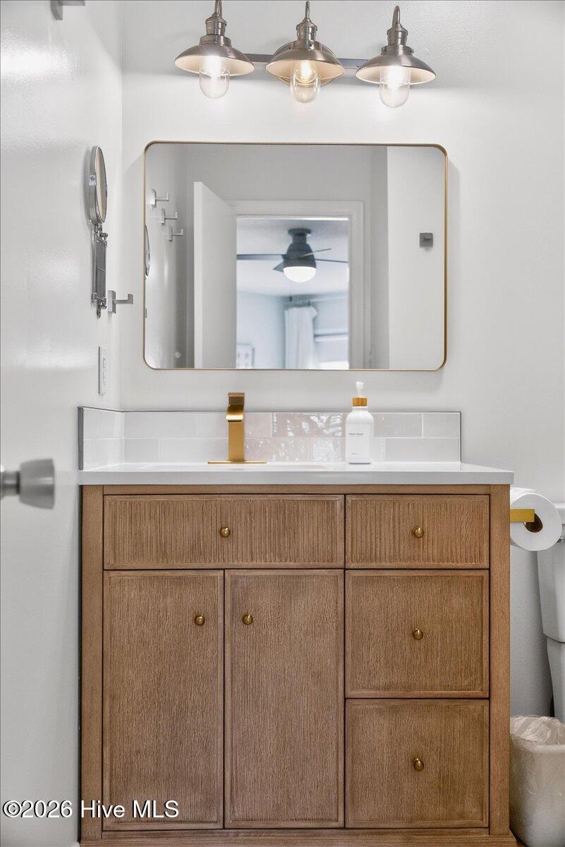 100549270 | Photo 31