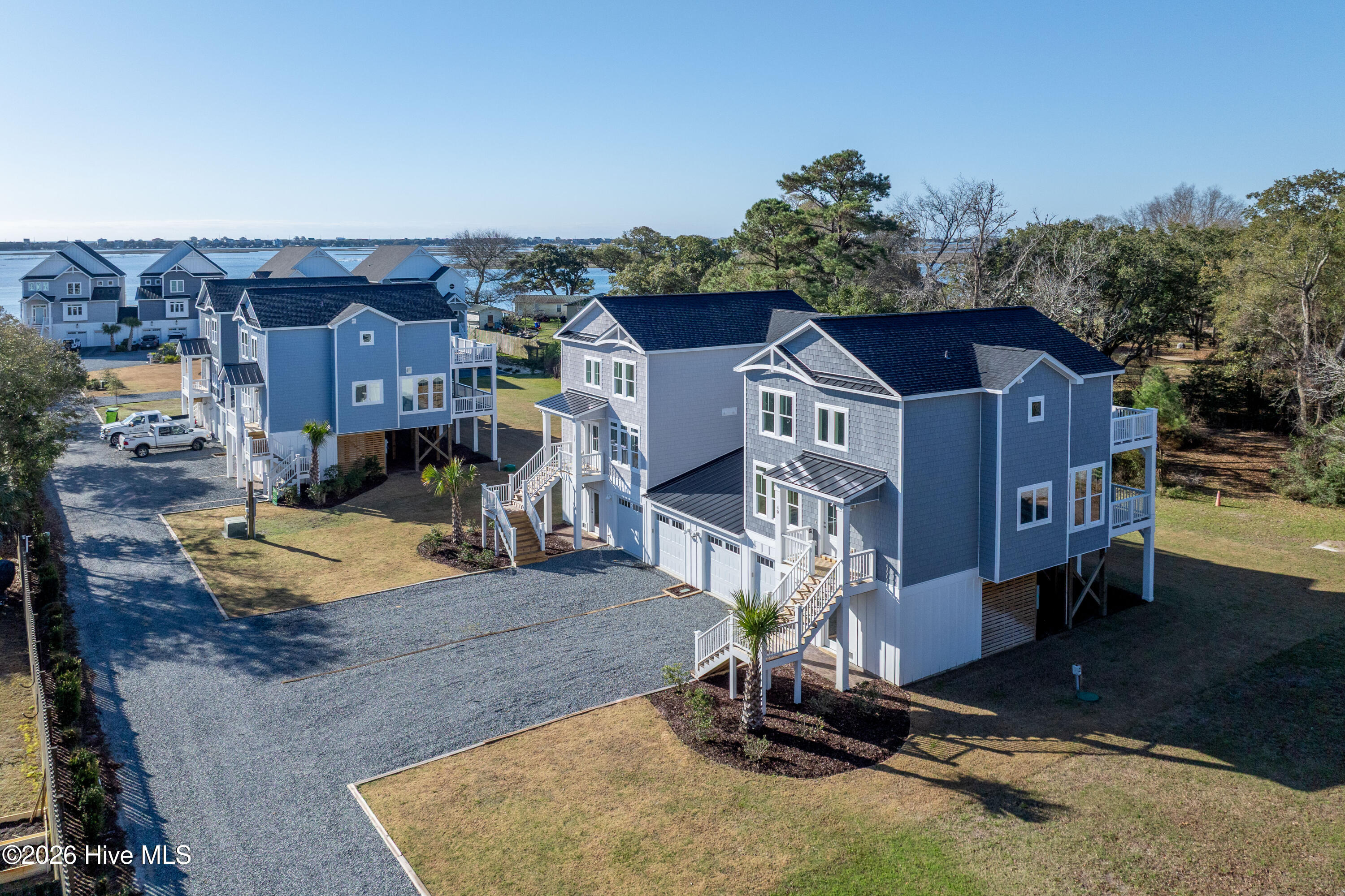 100559746 | Photo 40