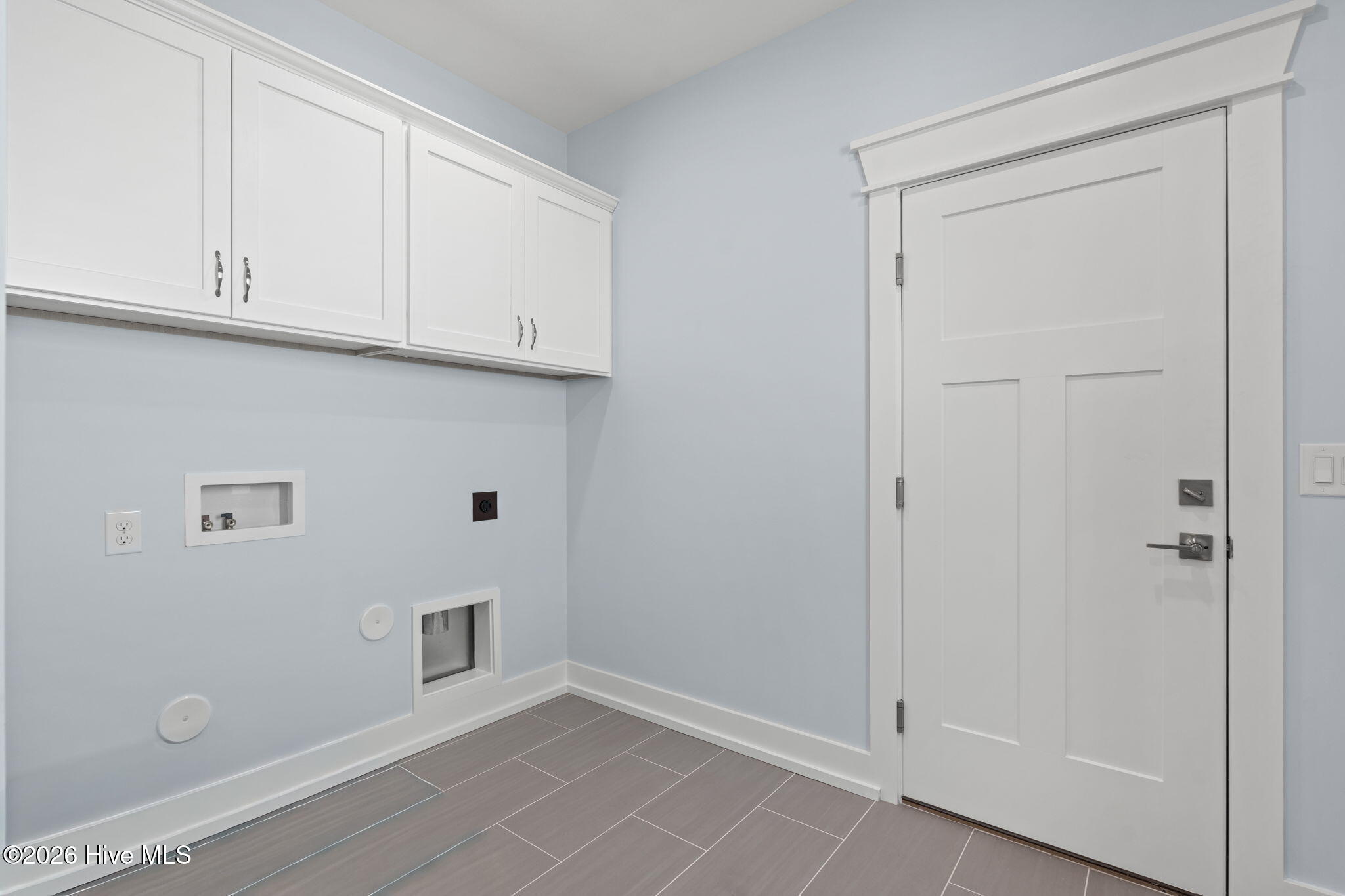 100546665 | Photo 64