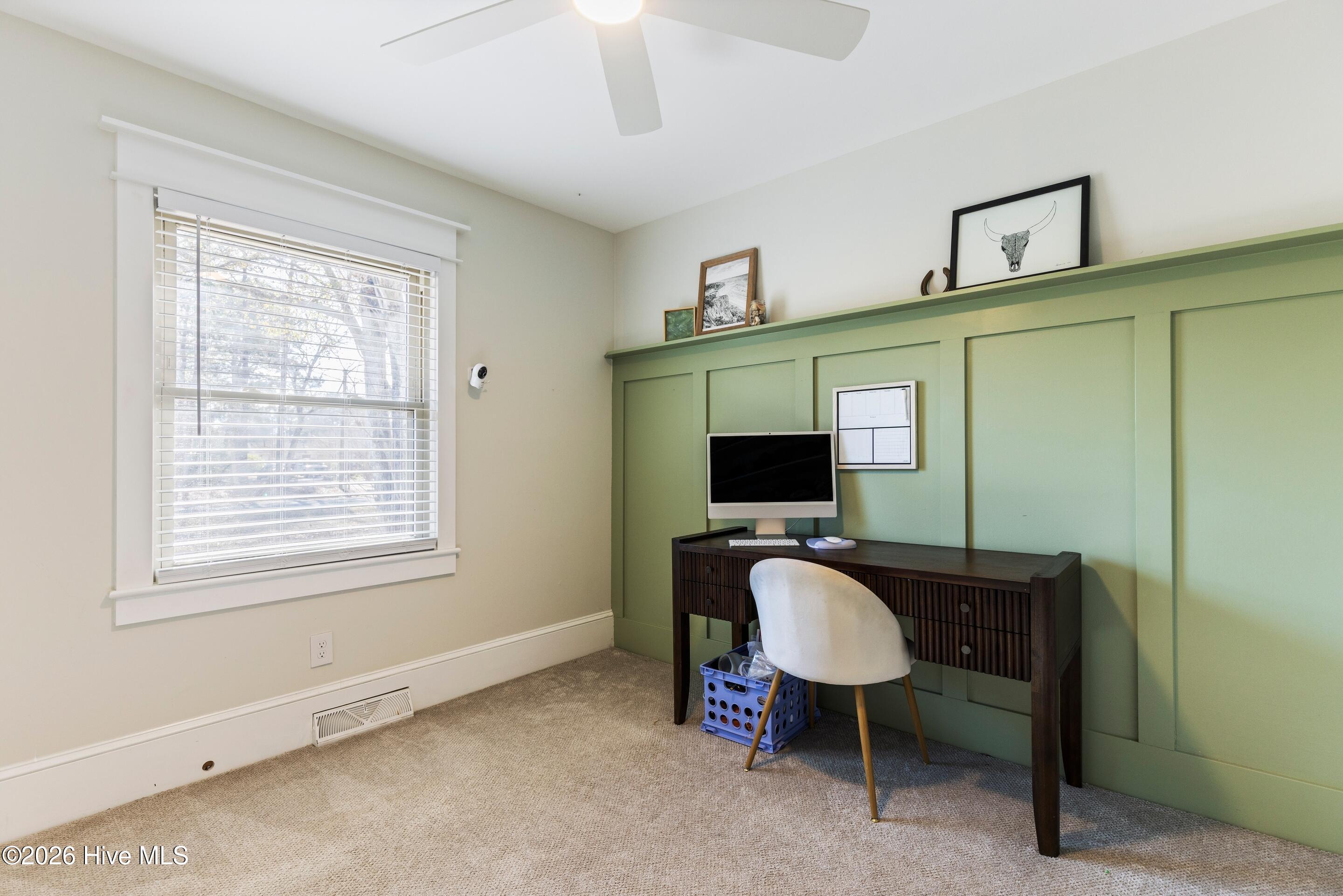 100547942 | Photo 36