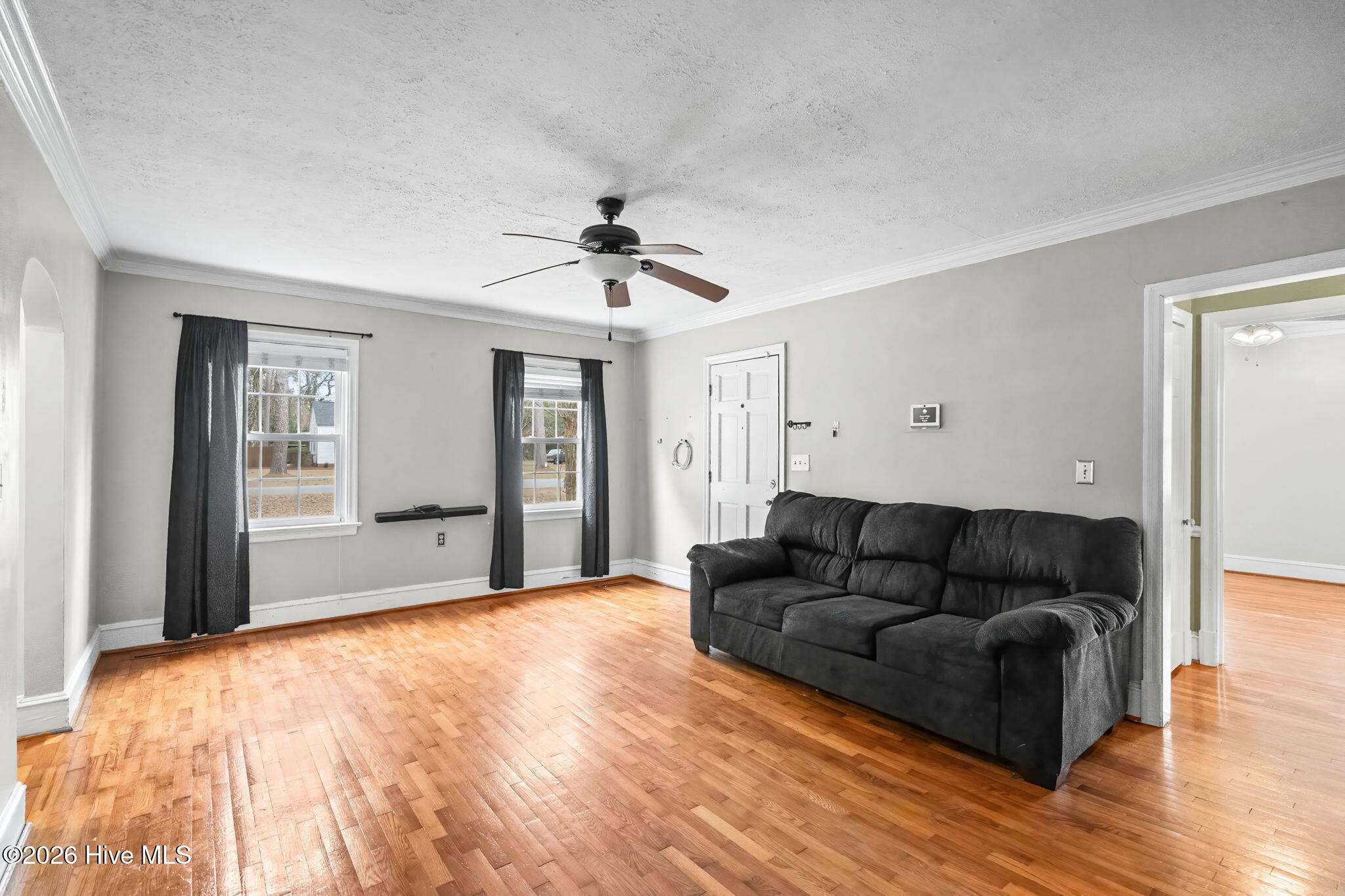 100549588 | Photo 14