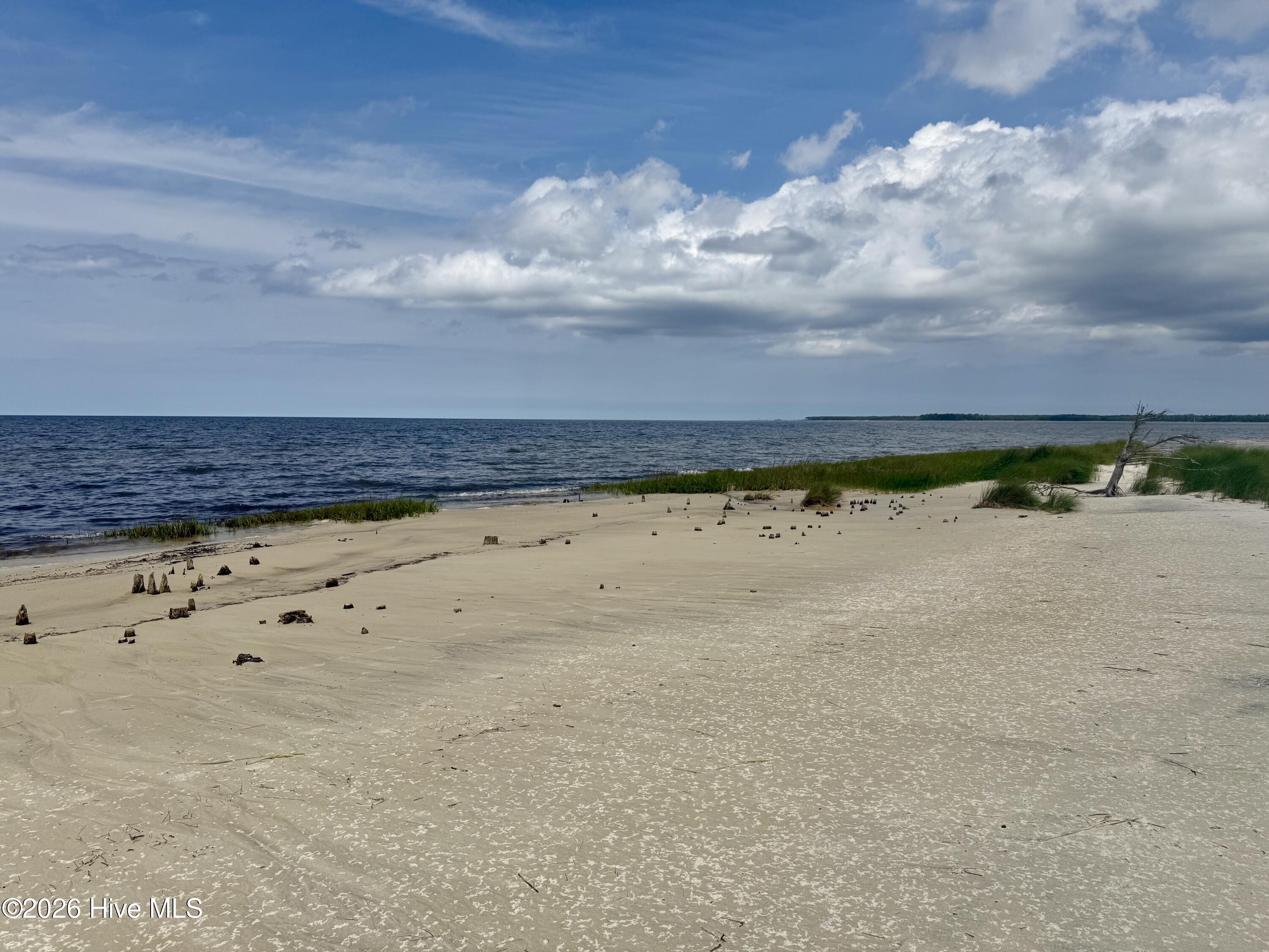 558 Sandy Point 