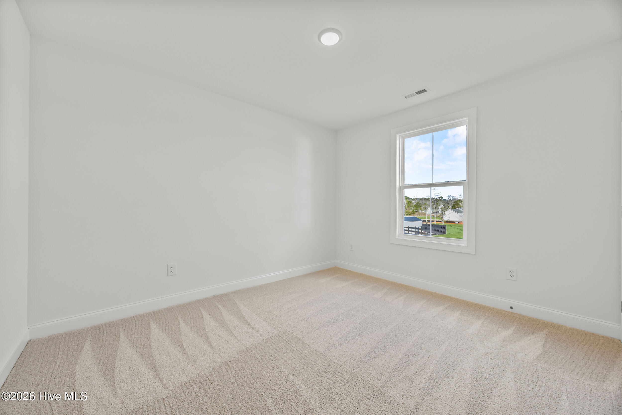 100549370 | Photo 31