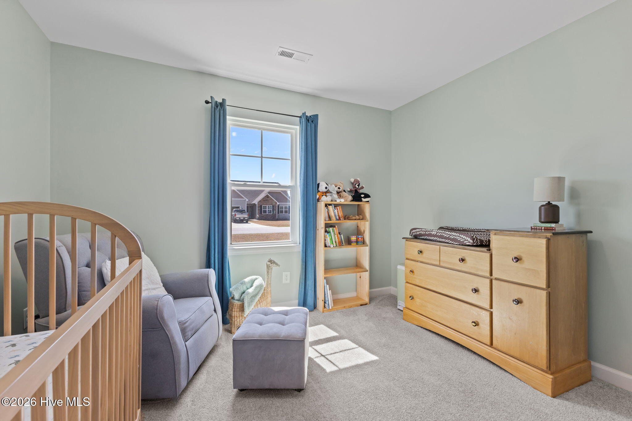 100563188 | Photo 29