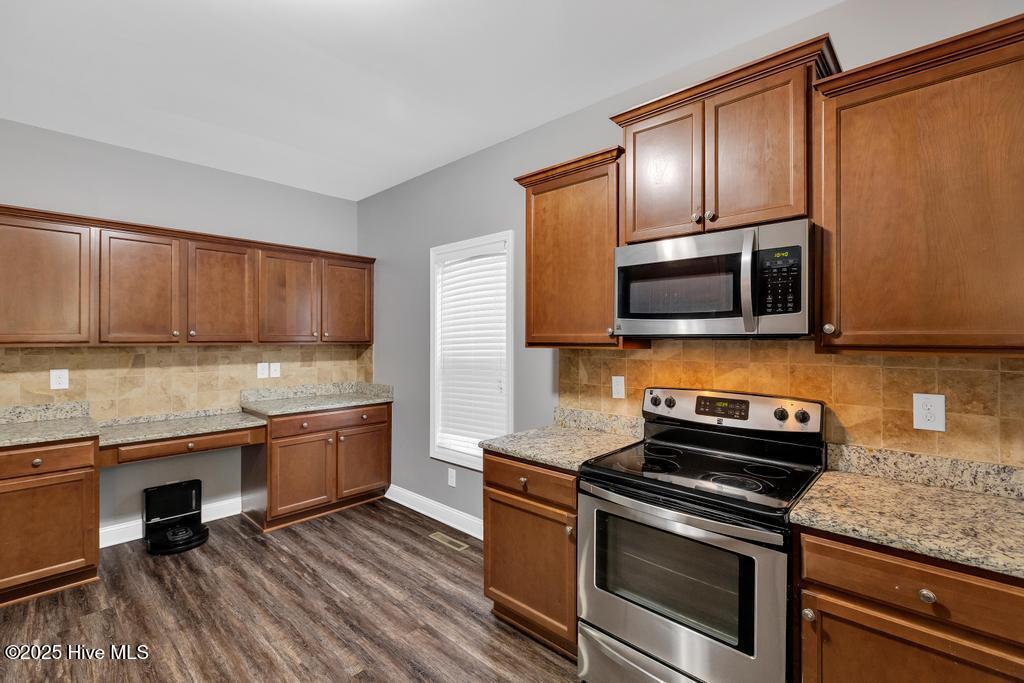 100532060 | Photo 12