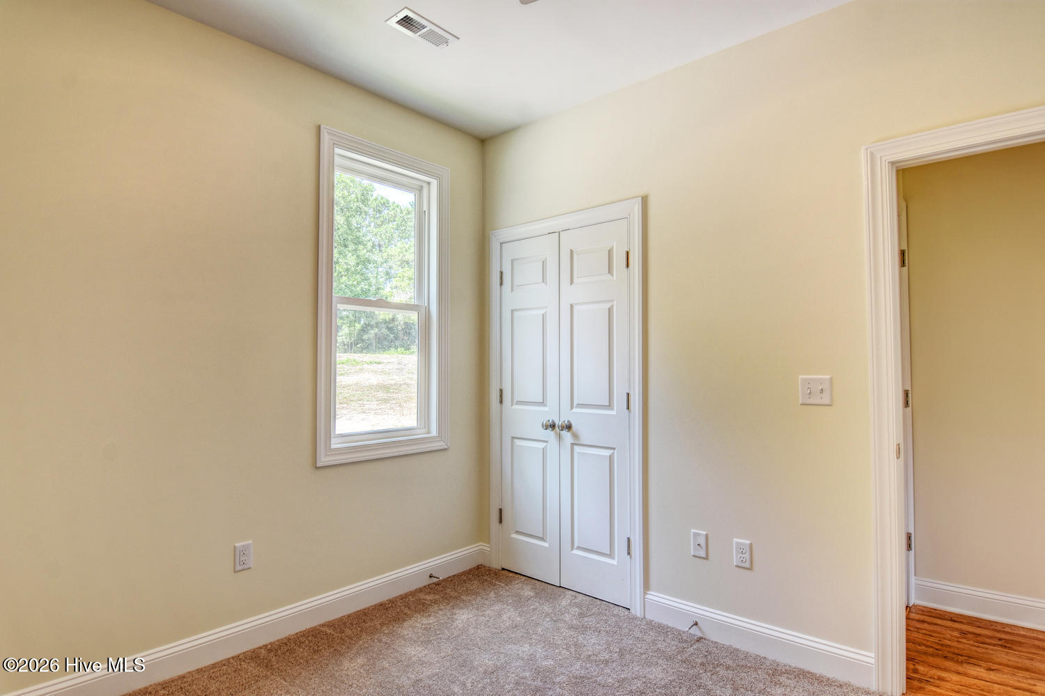 100553510 | Photo 19