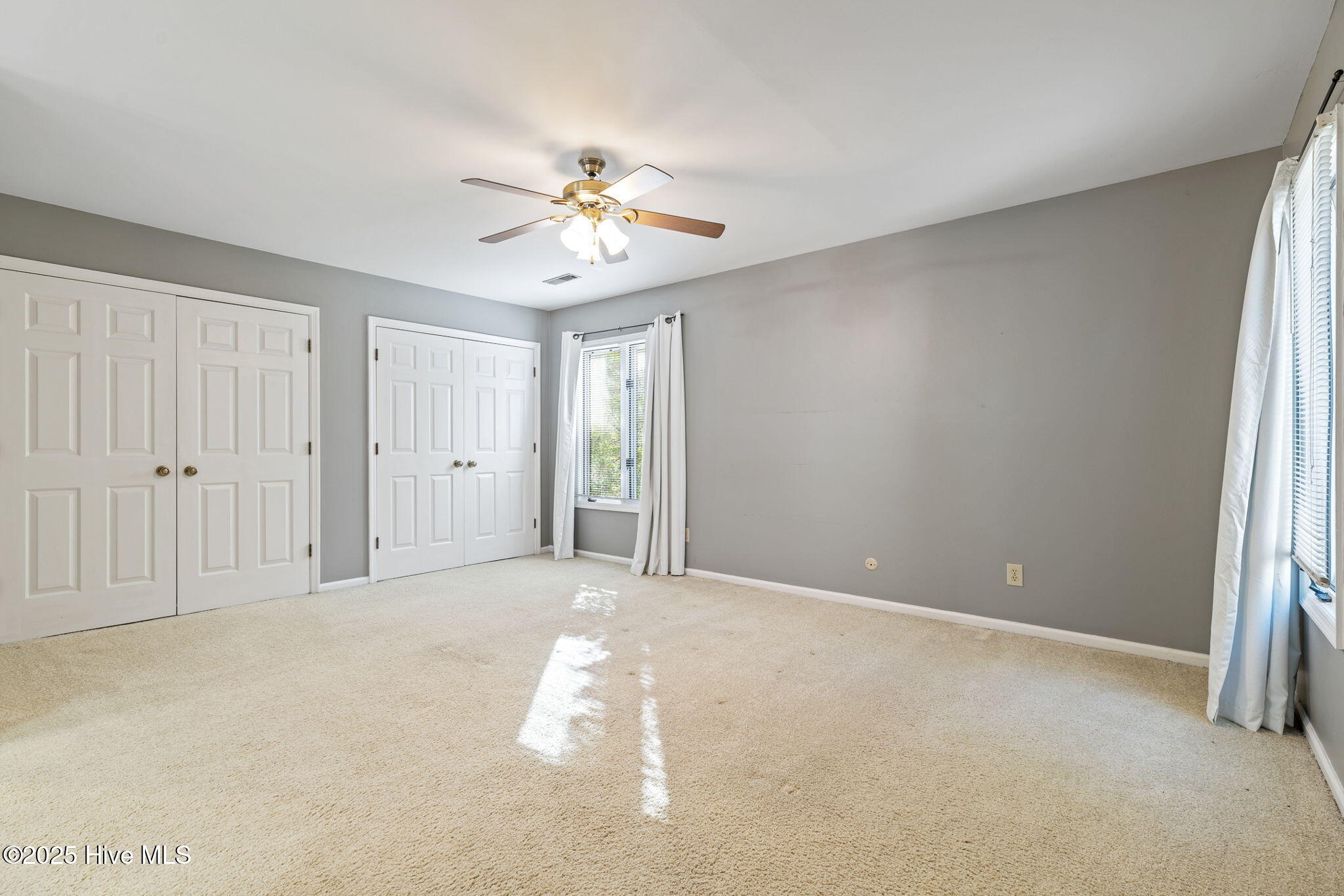 100535092 | Photo 30