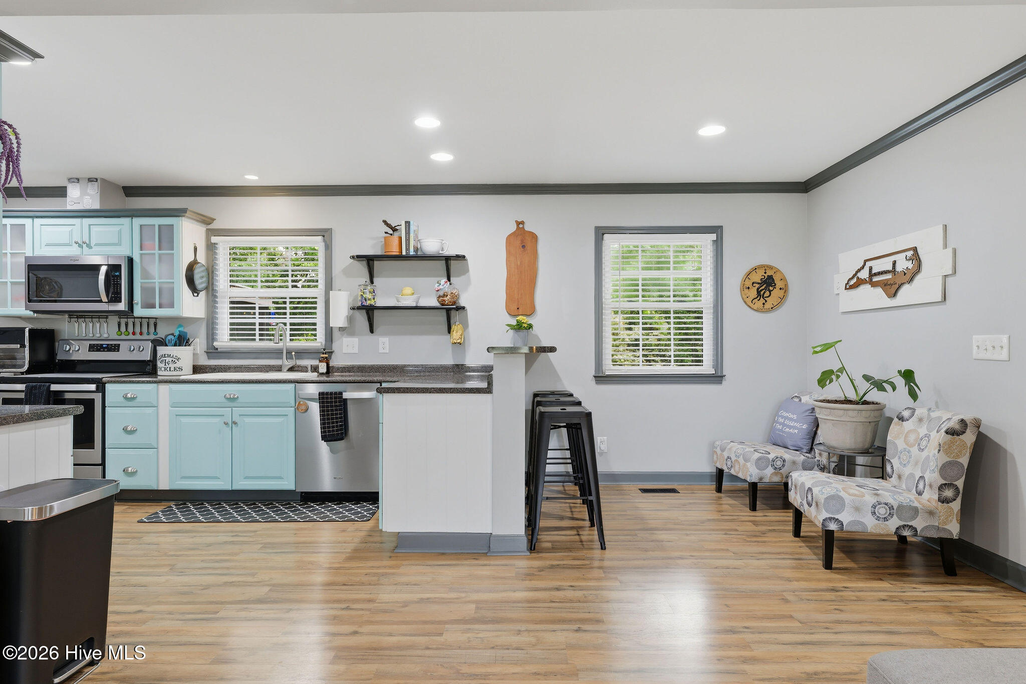 100570539 | Photo 14