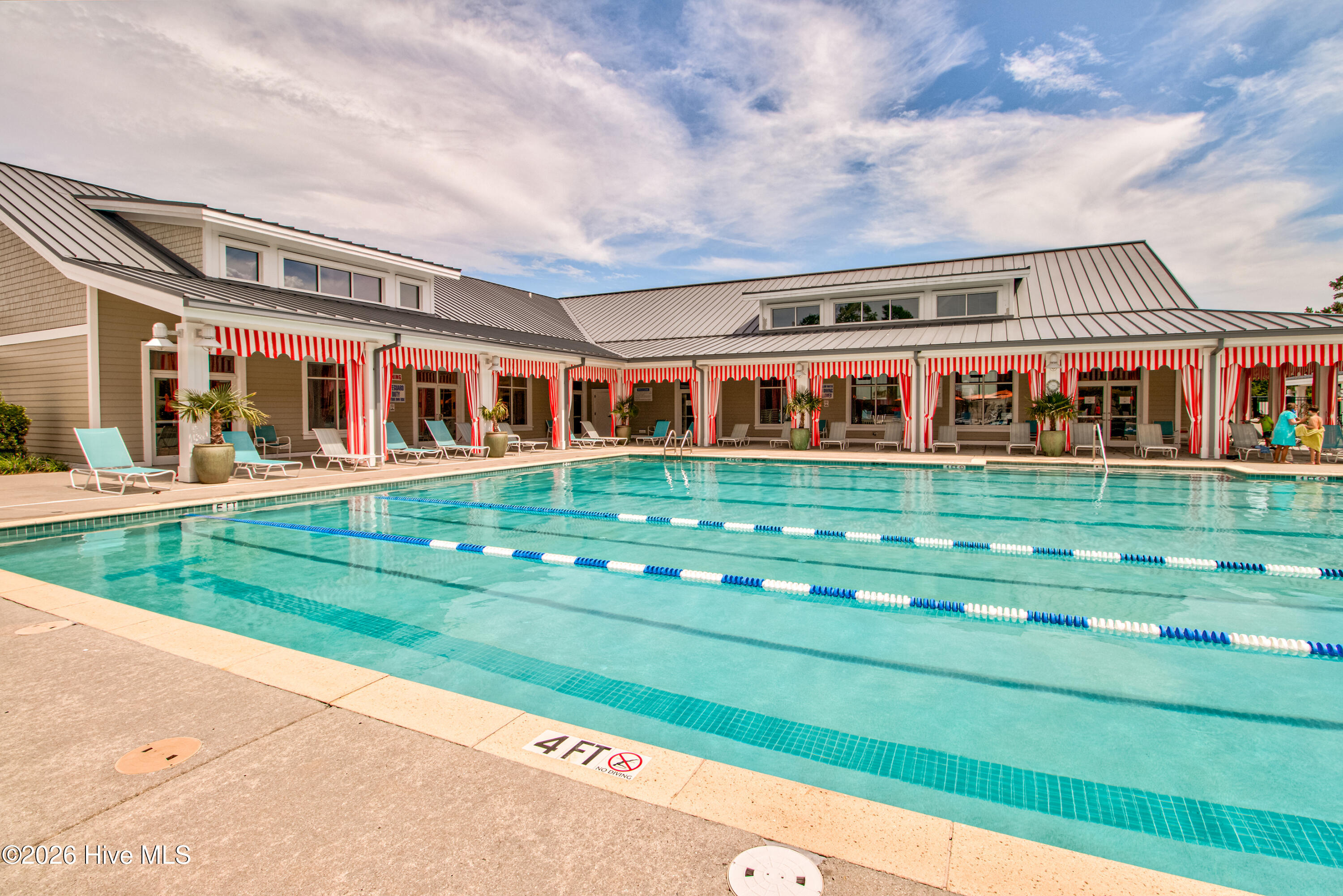 100569553 | Photo 36