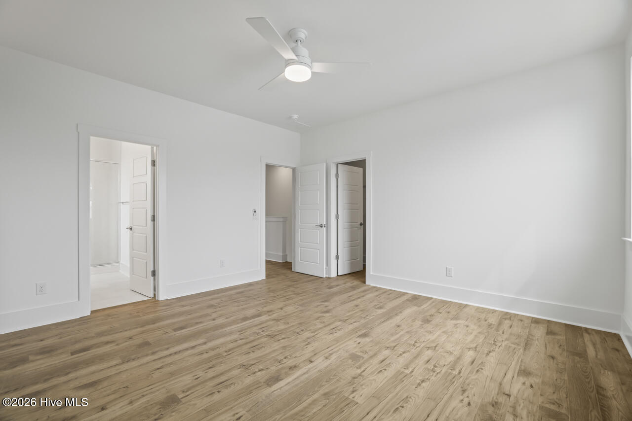 100544429 | Photo 25