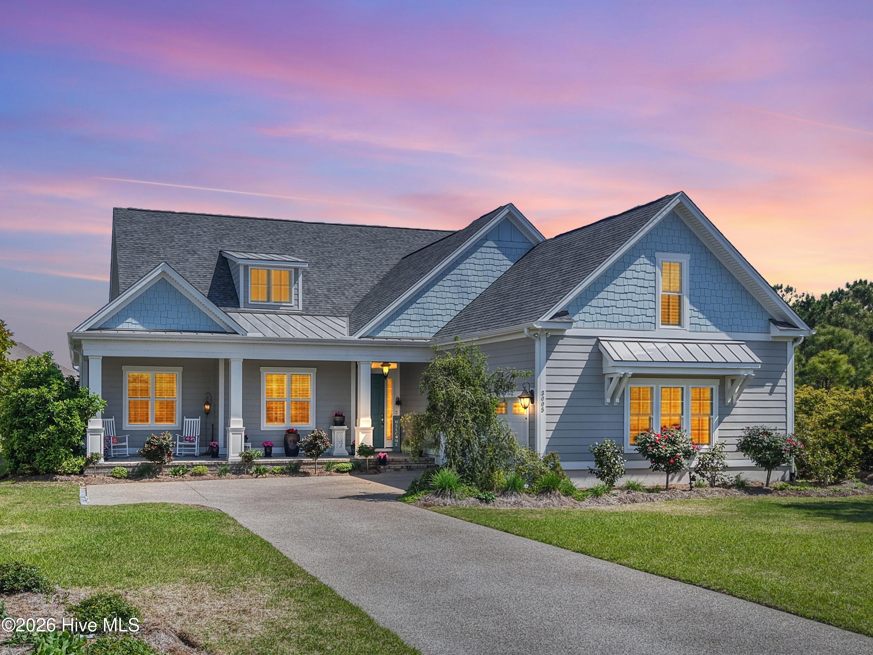 100560288 | Photo 84