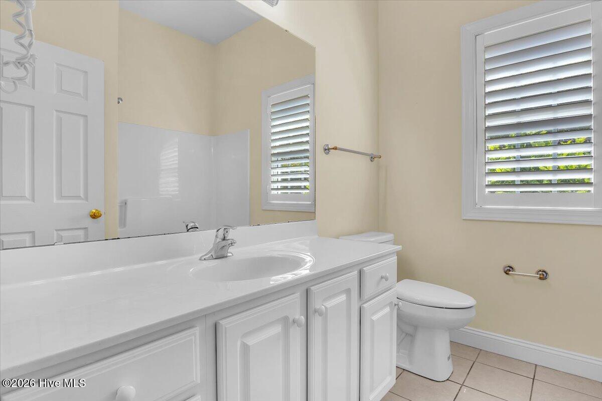 100569829 | Photo 42