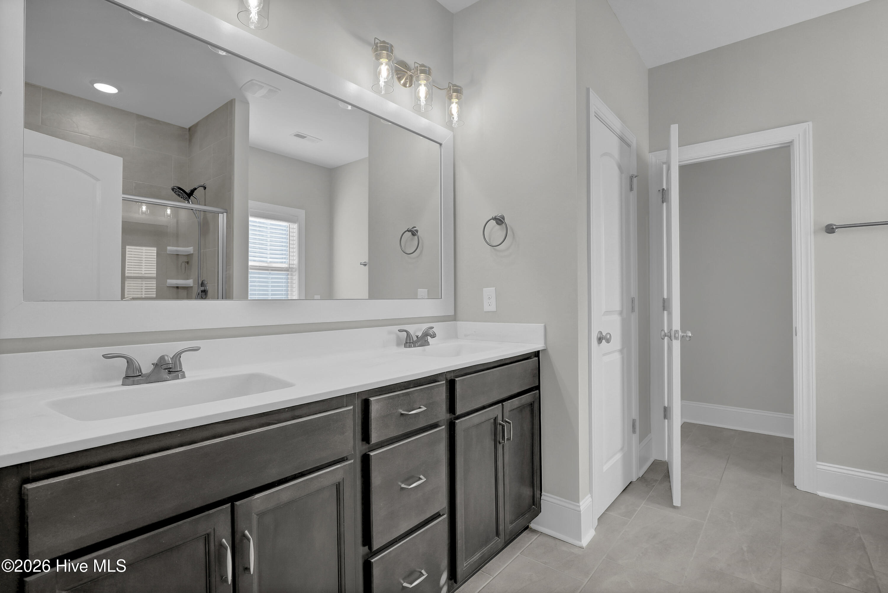 100564151 | Photo 15