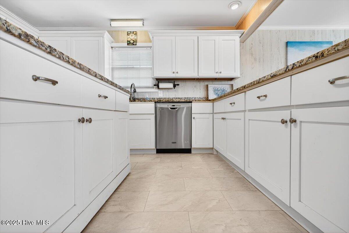 100531242 | Photo 15