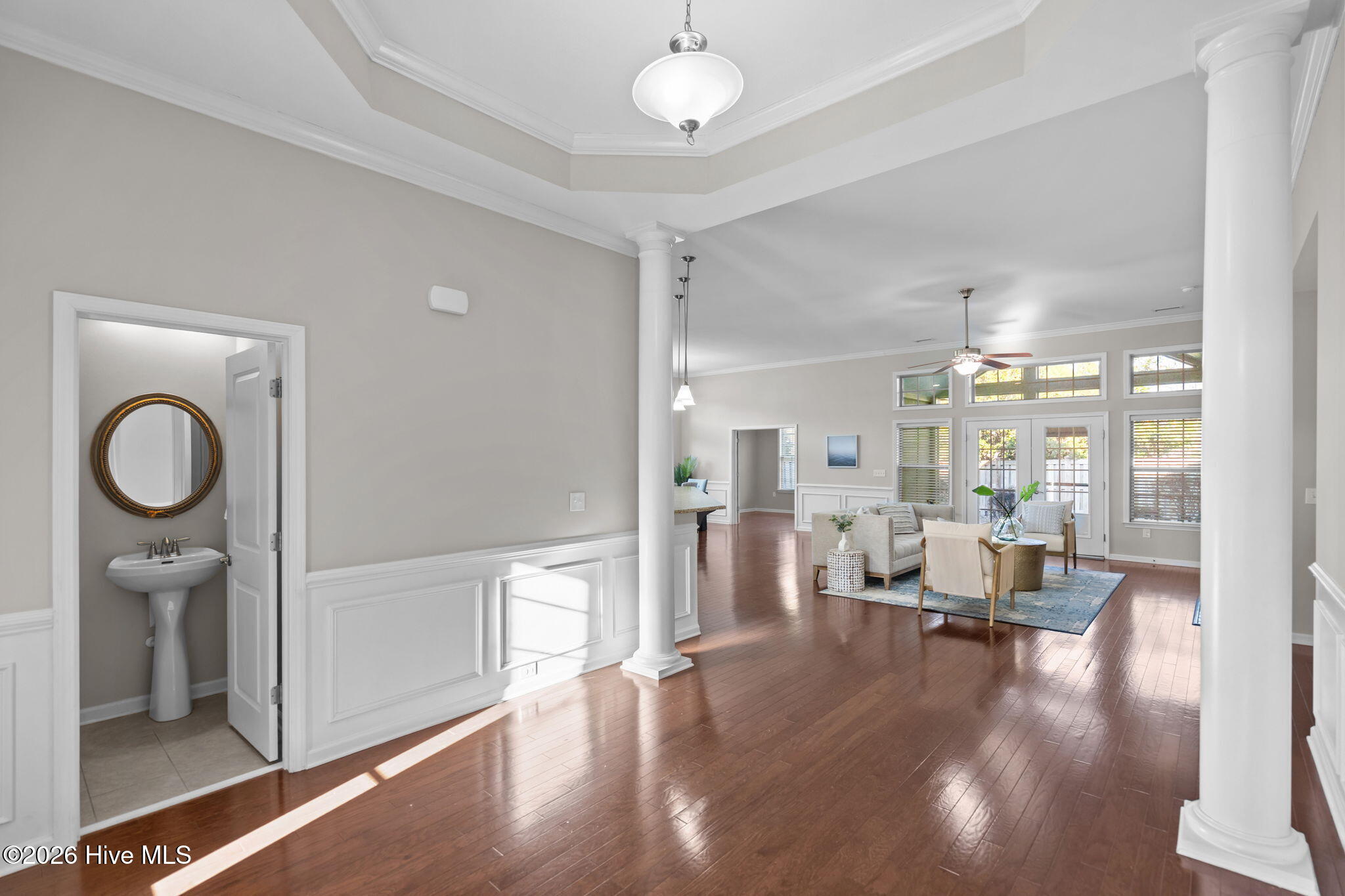 100554363 | Photo 13