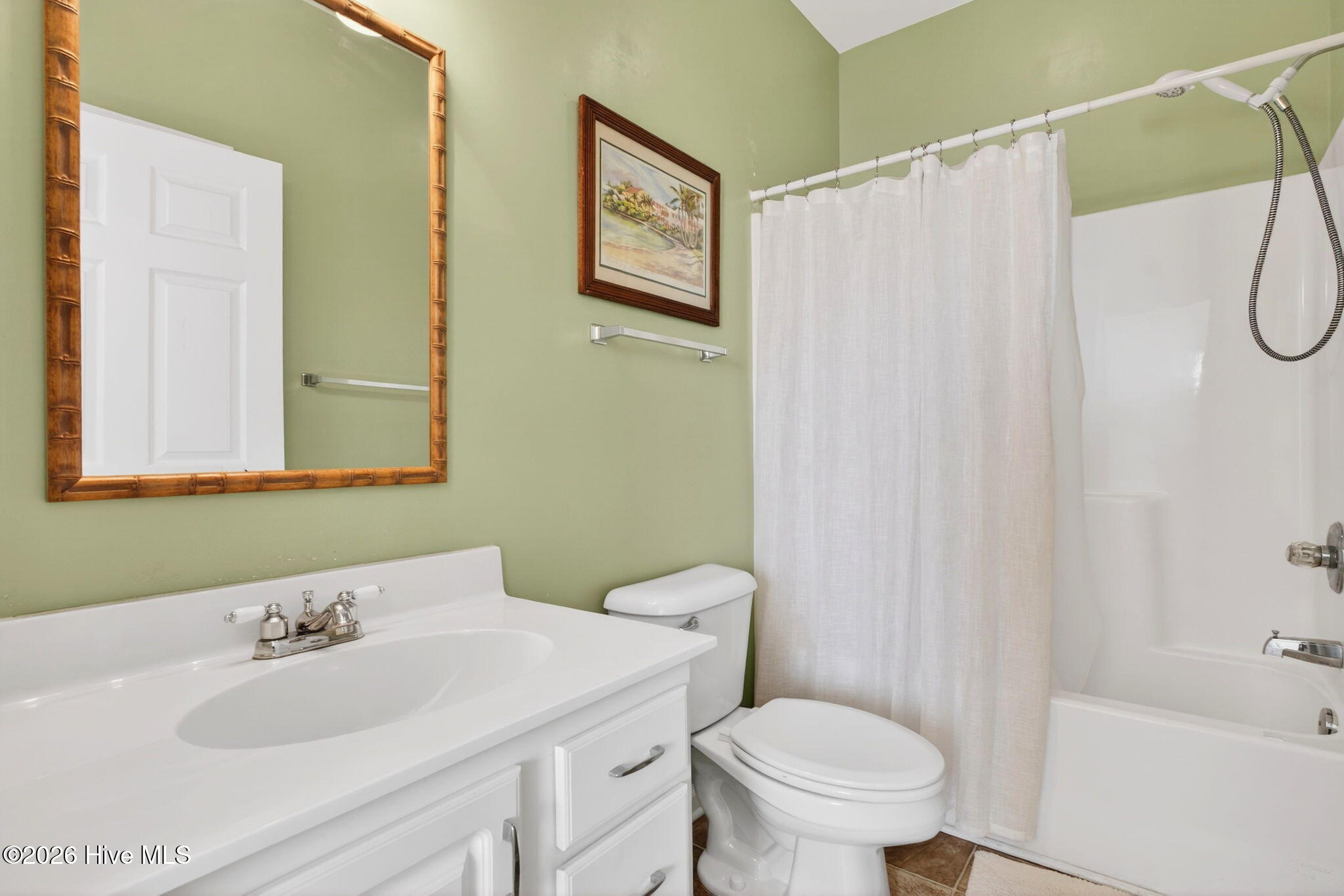 100559381 | Photo 24