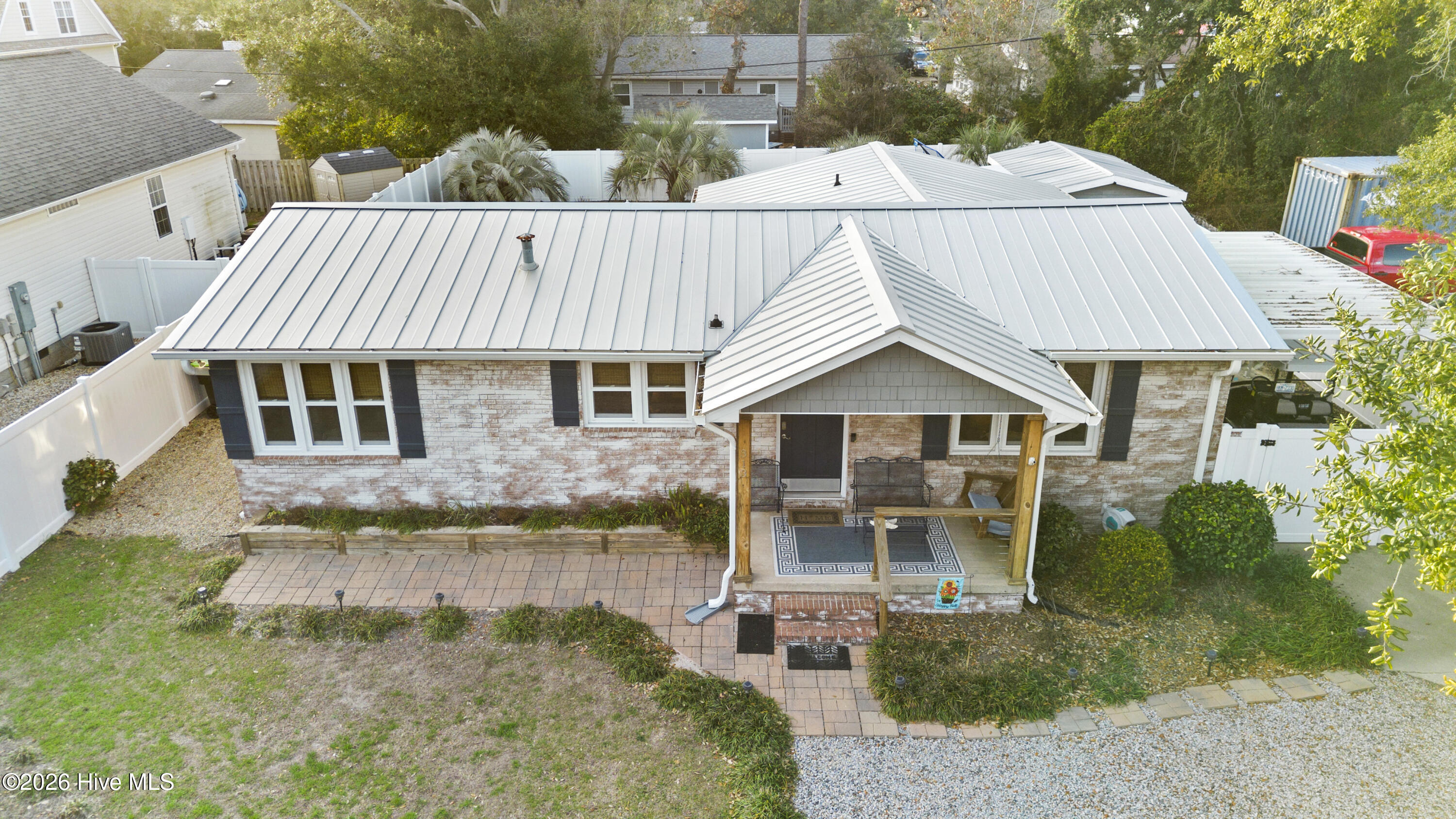 100555391 | Photo 76