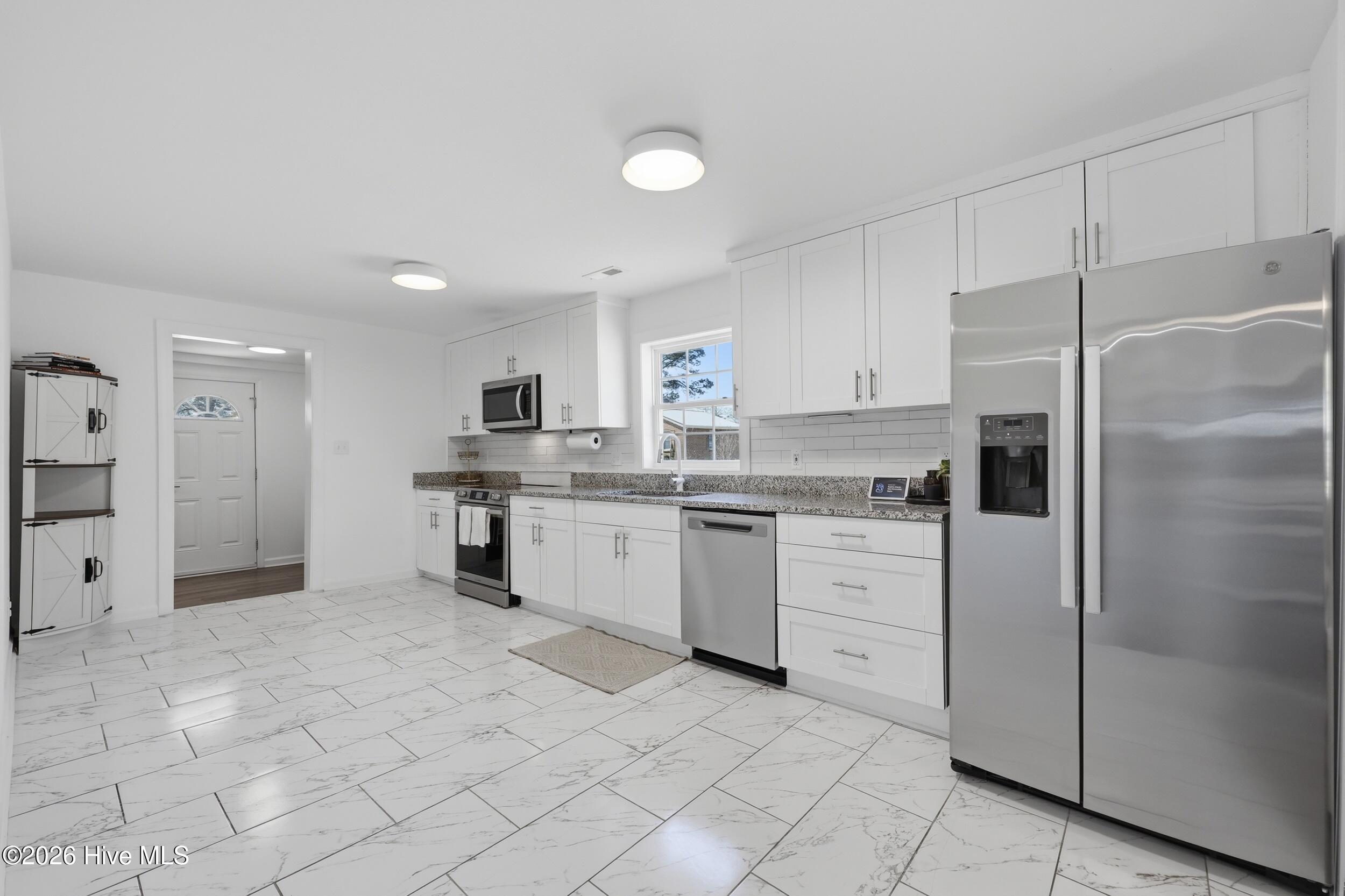 901 Tuscarora Avenue, Elizabeth City, NC, 27909