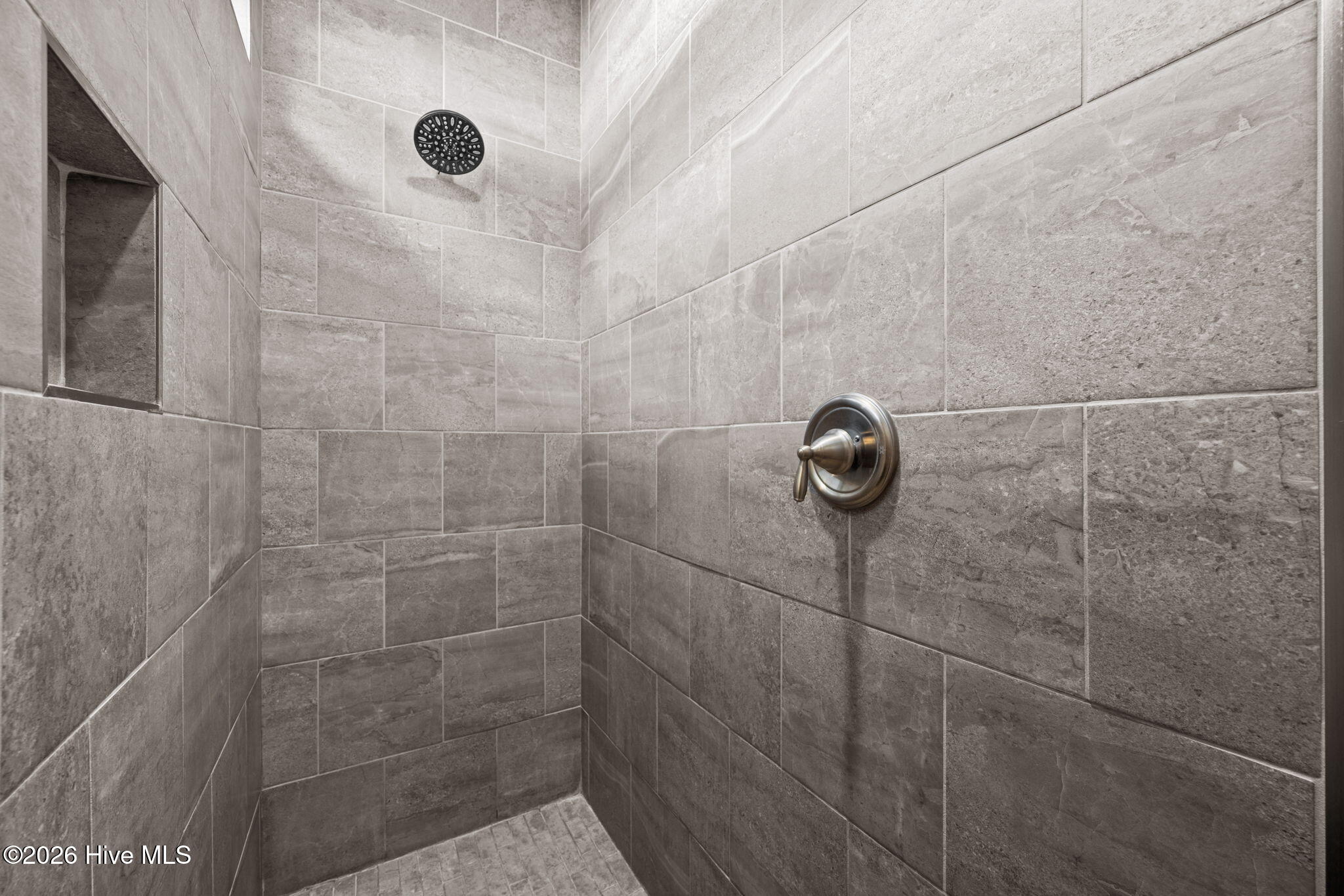 100557618 | Photo 36