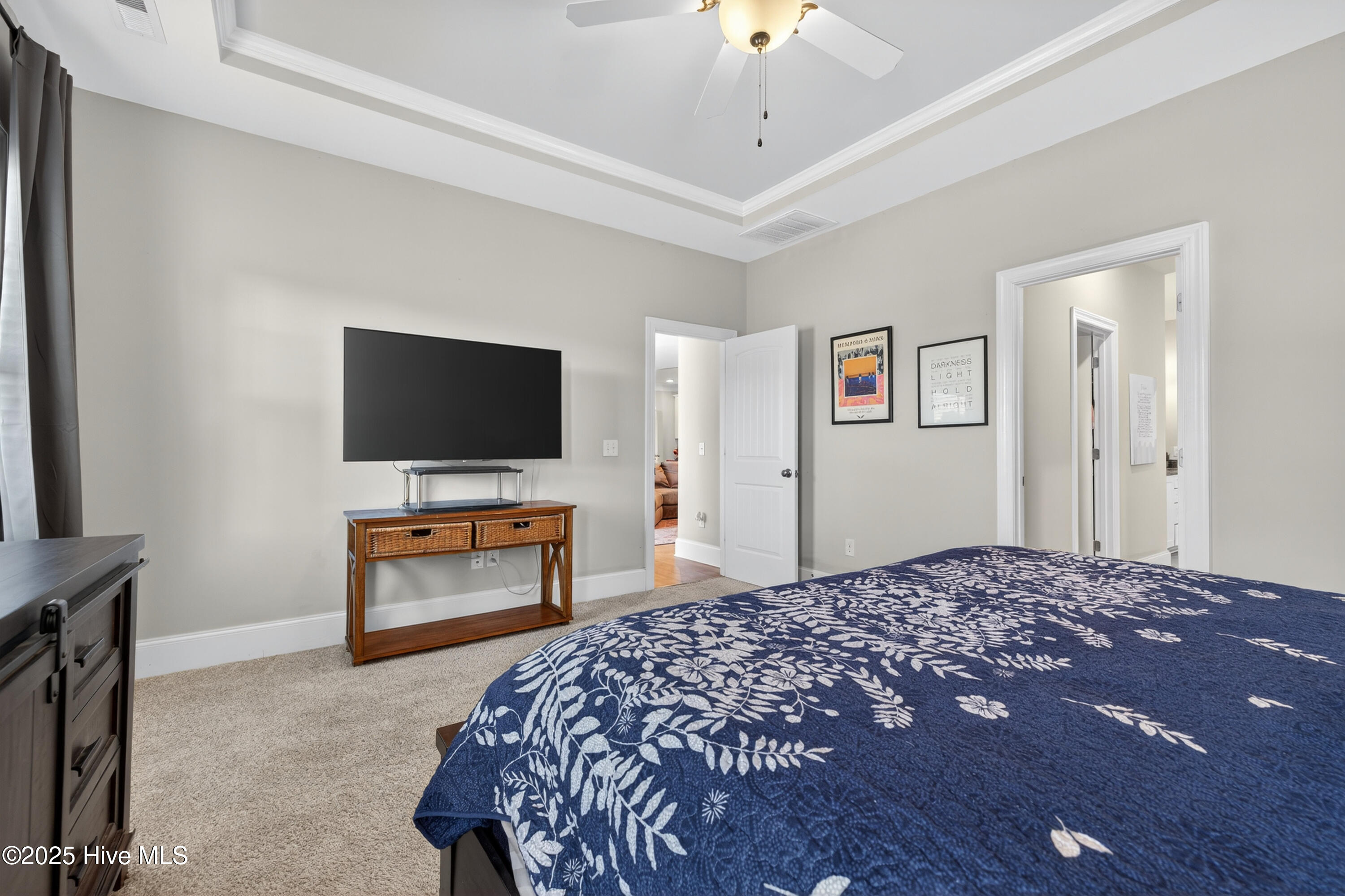 100531655 | Photo 17