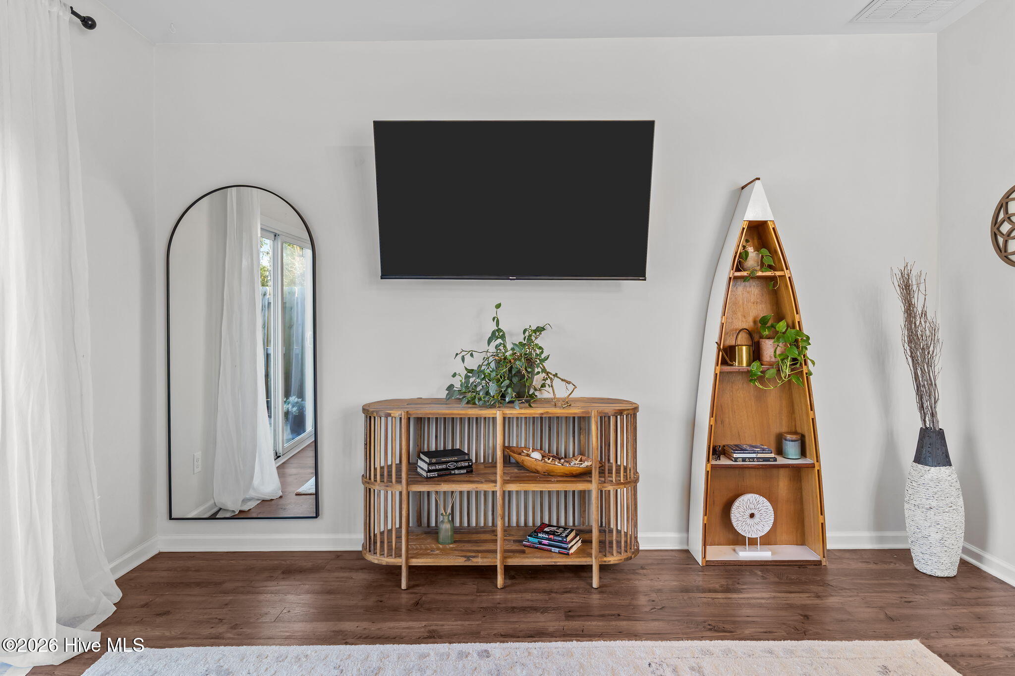 100555815 | Photo 11