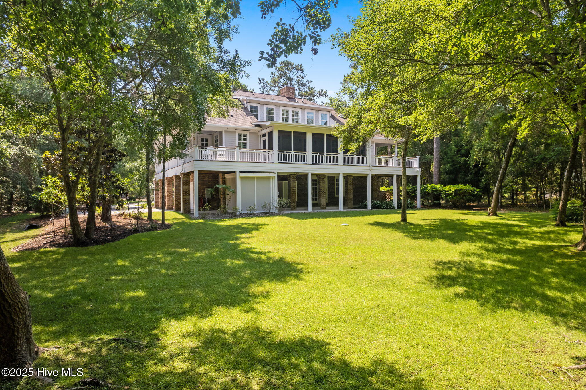 100512246 | Photo 62