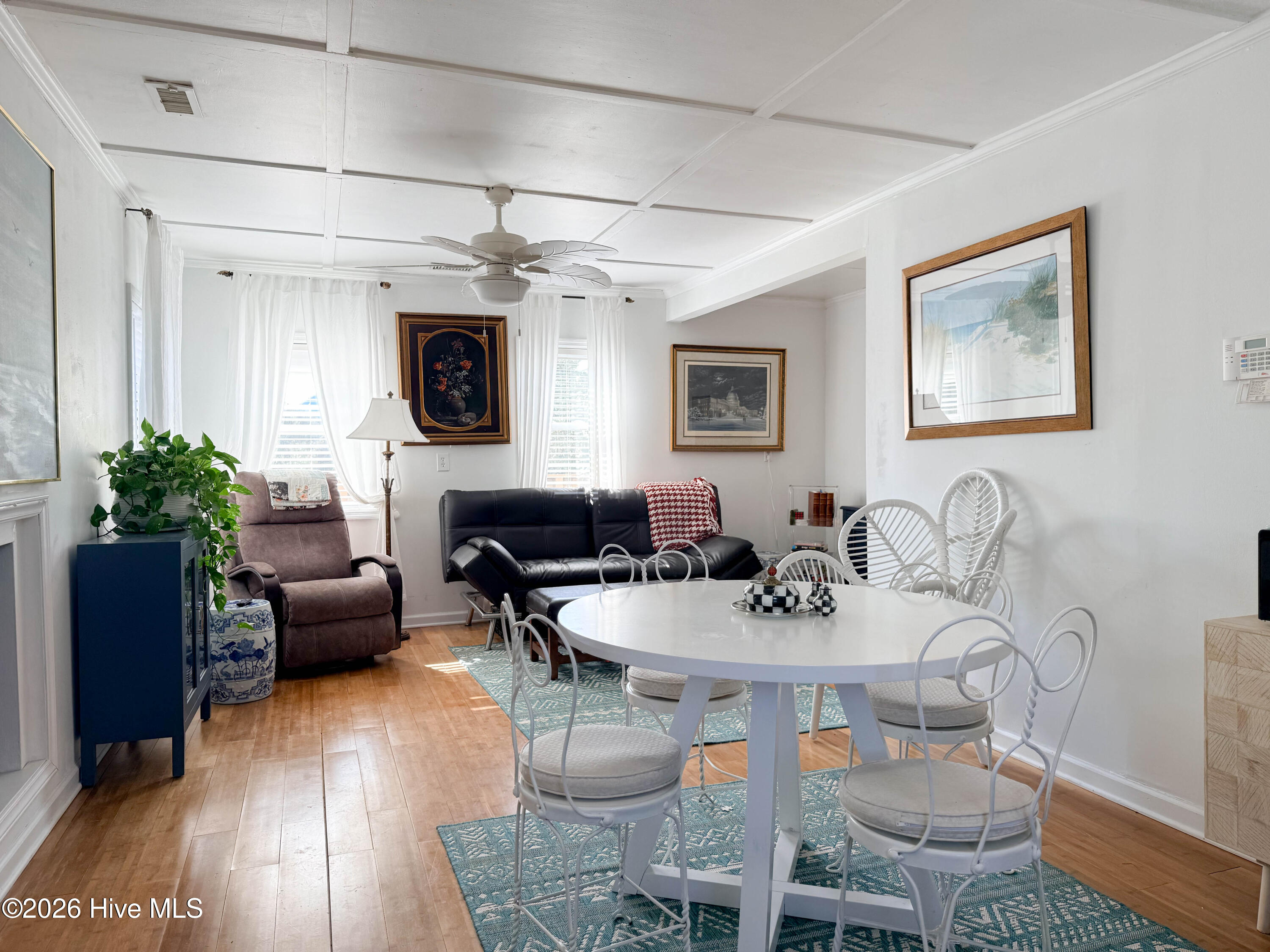 100556451 | Photo 16