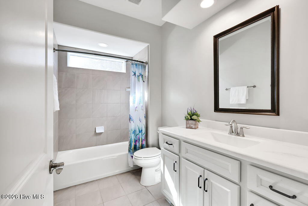 100555055 | Photo 25