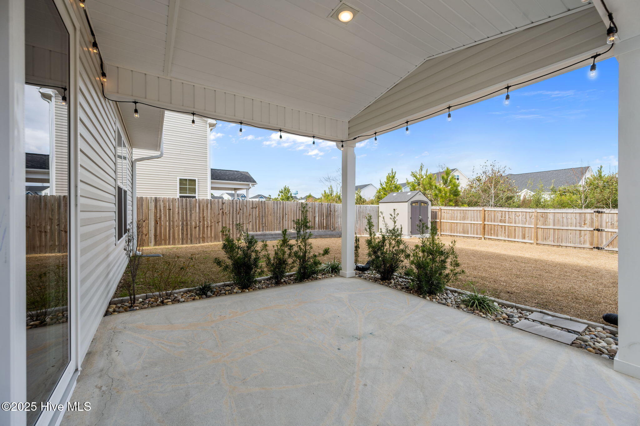 100547025 | Photo 47