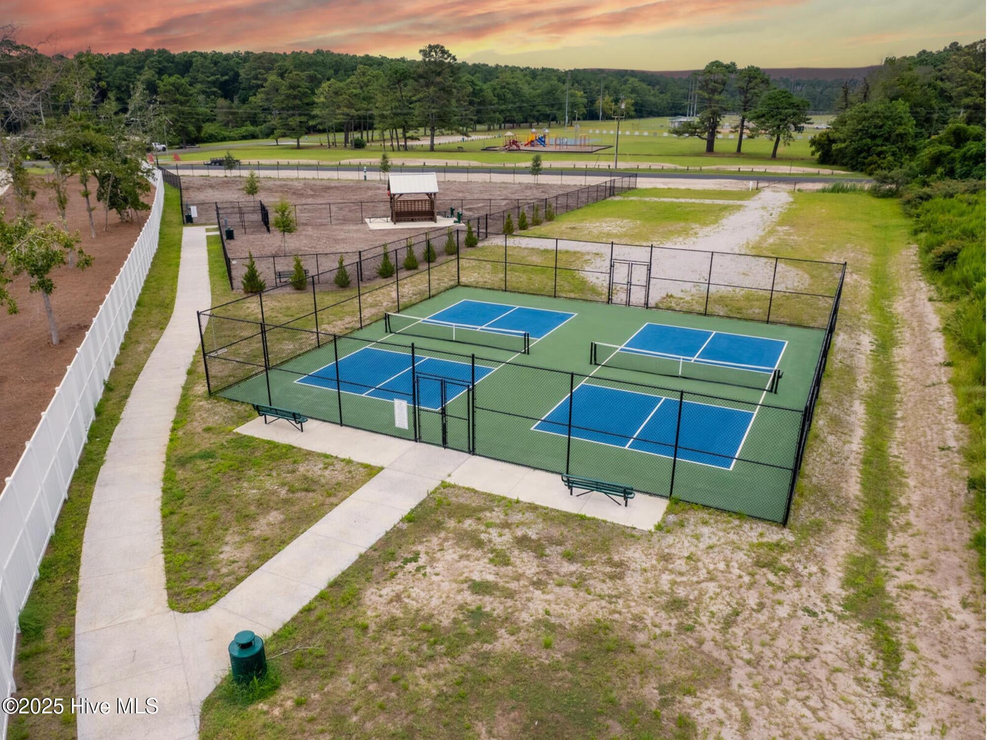 Homes for sale in Beaufort, NC | 503 Swan Ct, Beaufort, NC 28516 | MLS# 100517425