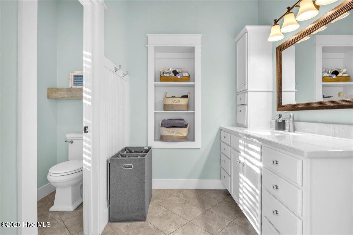 100552702 | Photo 36