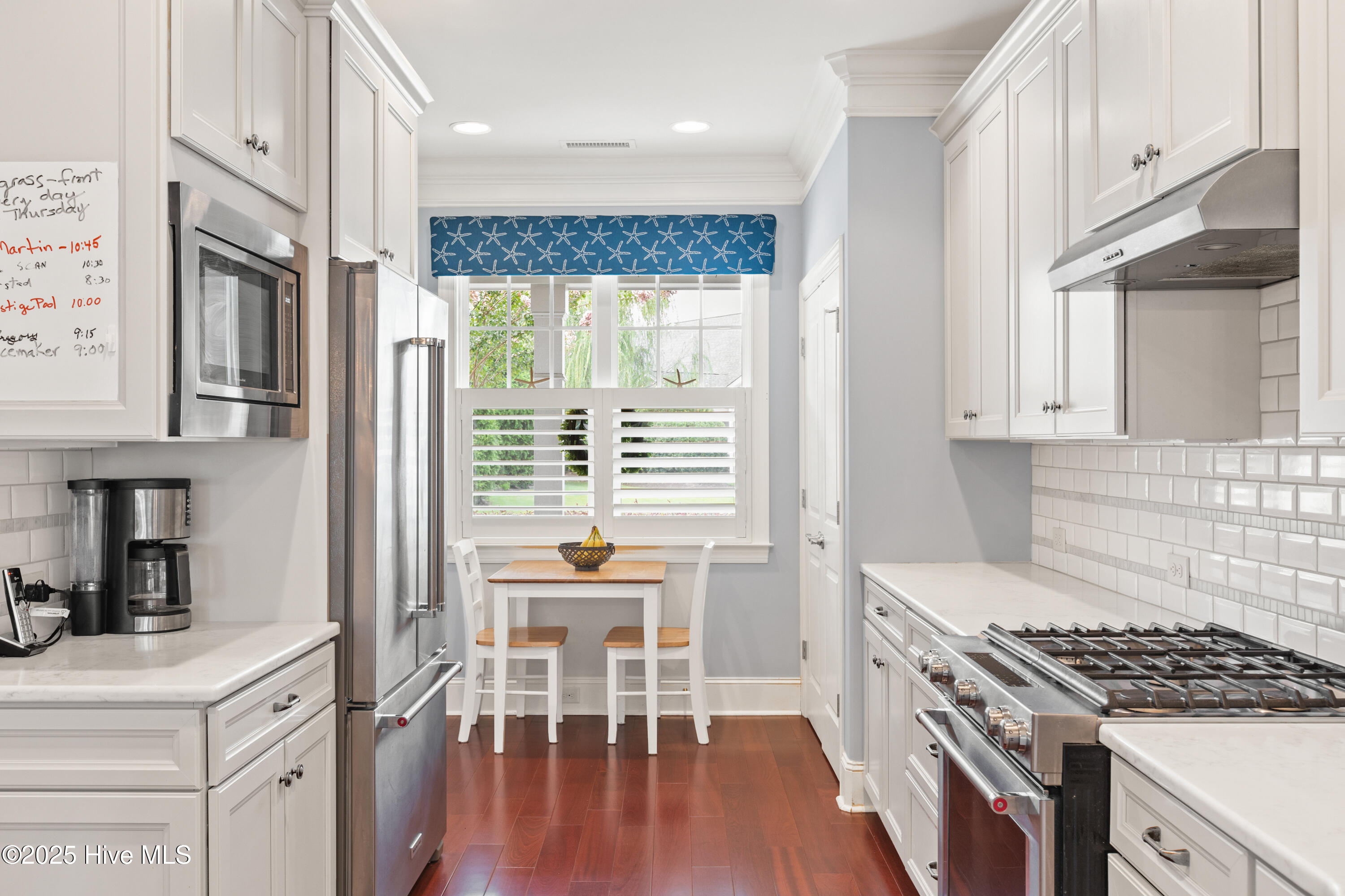 100559107 | Photo 11