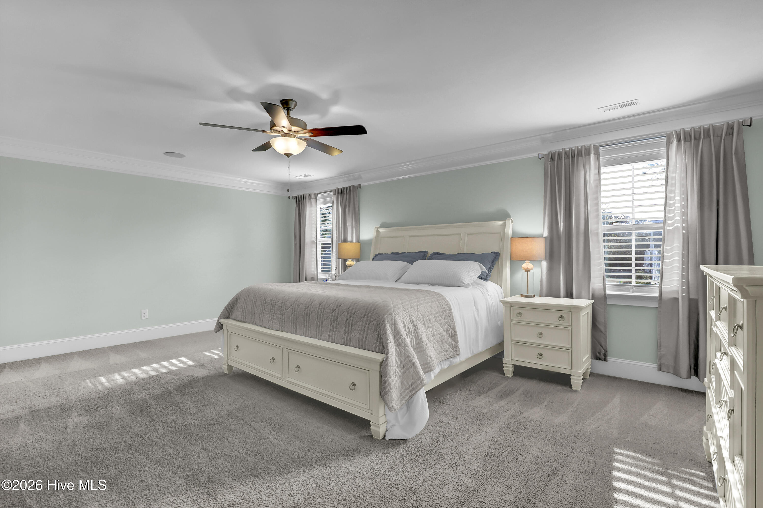 100558429 | Photo 27