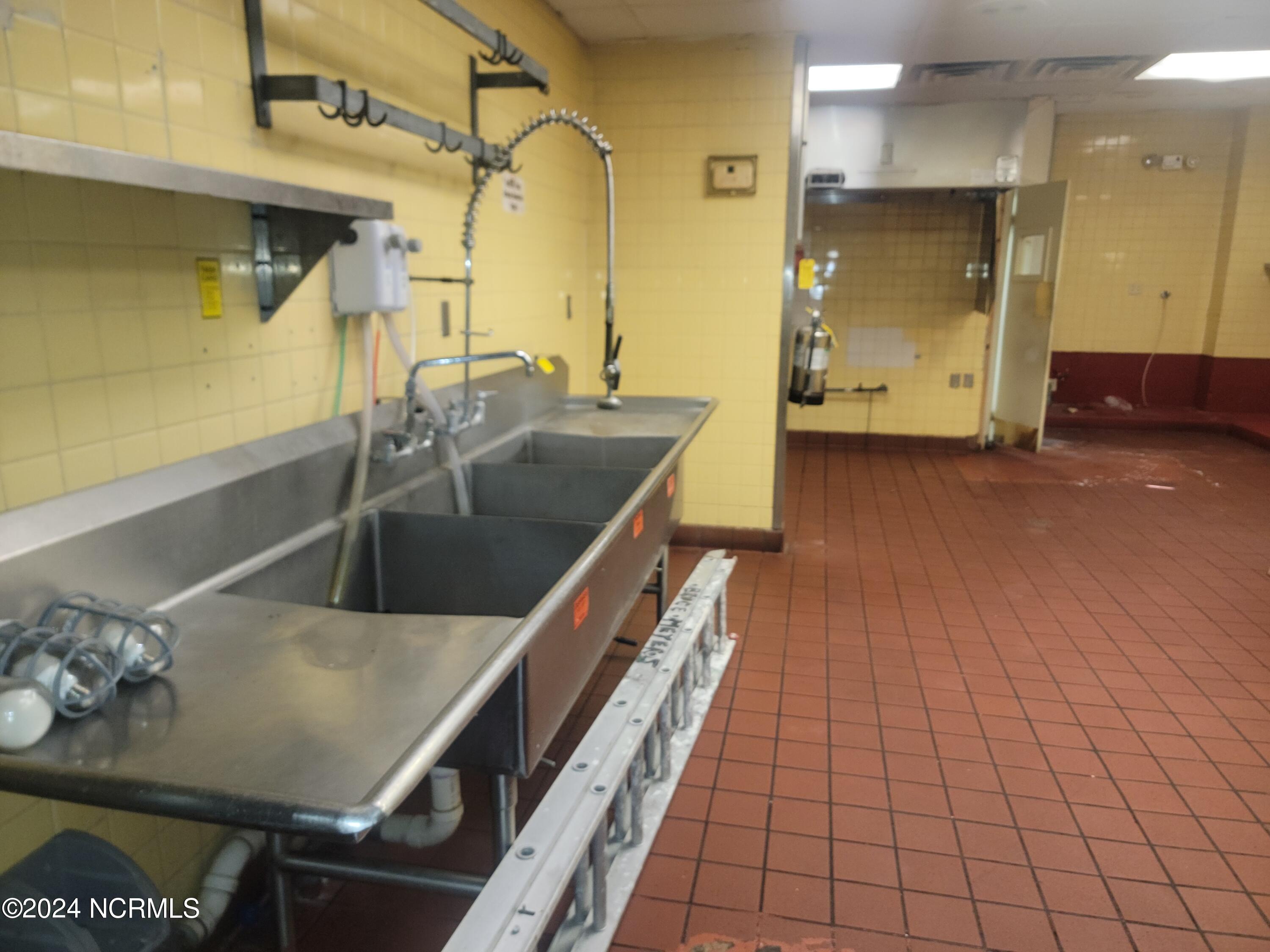 2405 Neuse Boulevard, New Bern, NC, 28562