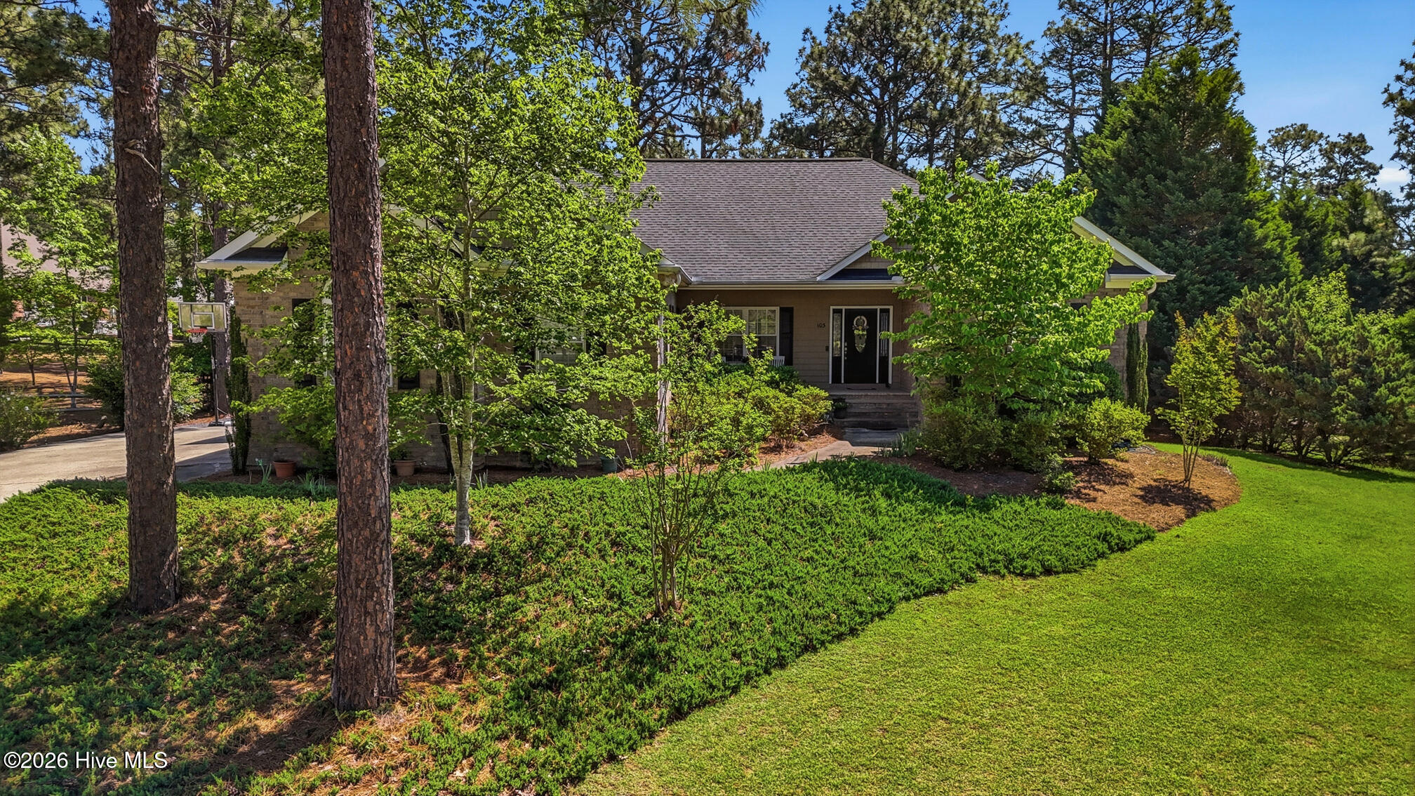 103 Smathers, West End, North Carolina, 4 Bedrooms Bedrooms, 8 Rooms Rooms,4 BathroomsBathrooms,Single family residence,For sale,Smathers,100579642 103 Smathers, West End, North Carolina, 4 Bedrooms Bedrooms, 8 Rooms Rooms,4 BathroomsBathrooms,Single family residence,For sale,Smathers,100579642