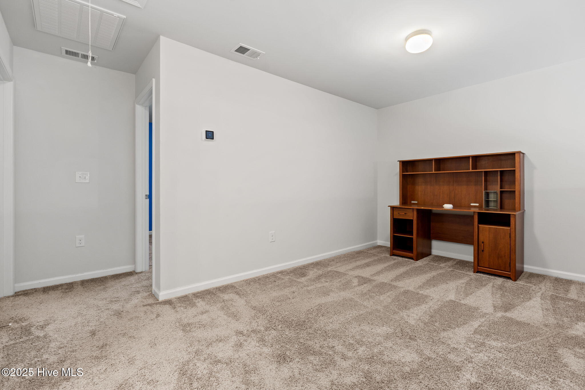 100517445 | Photo 24